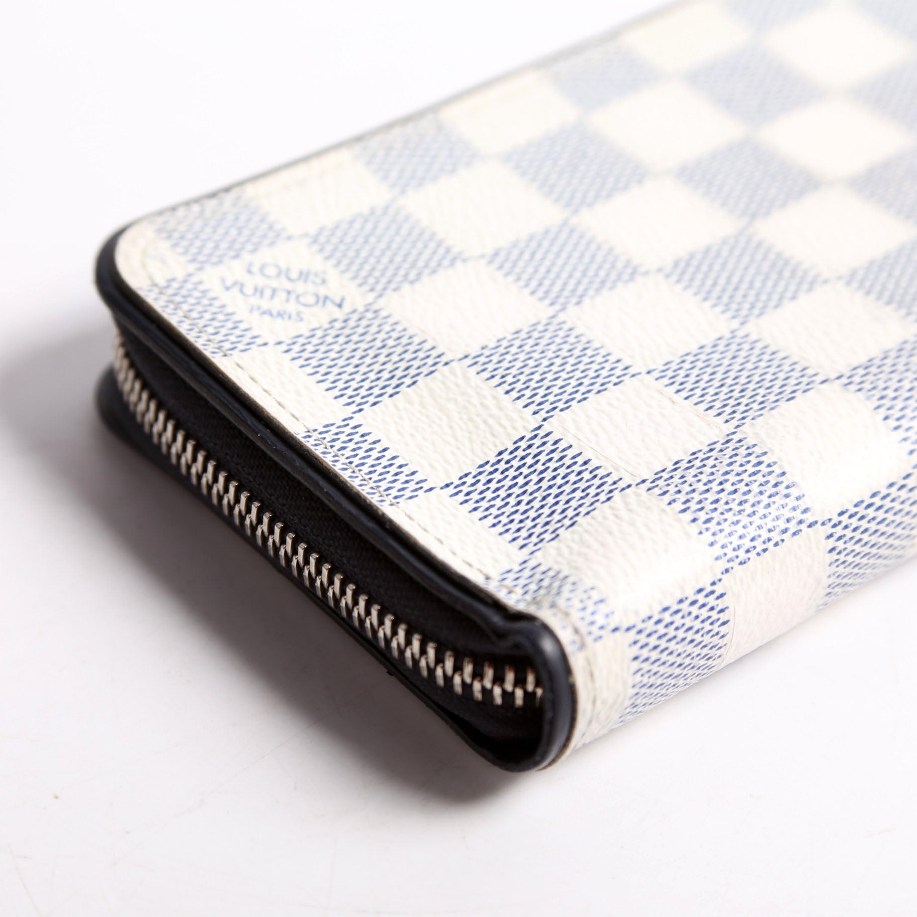 Louis Vuitton Zippy Wallet Vertical Azur