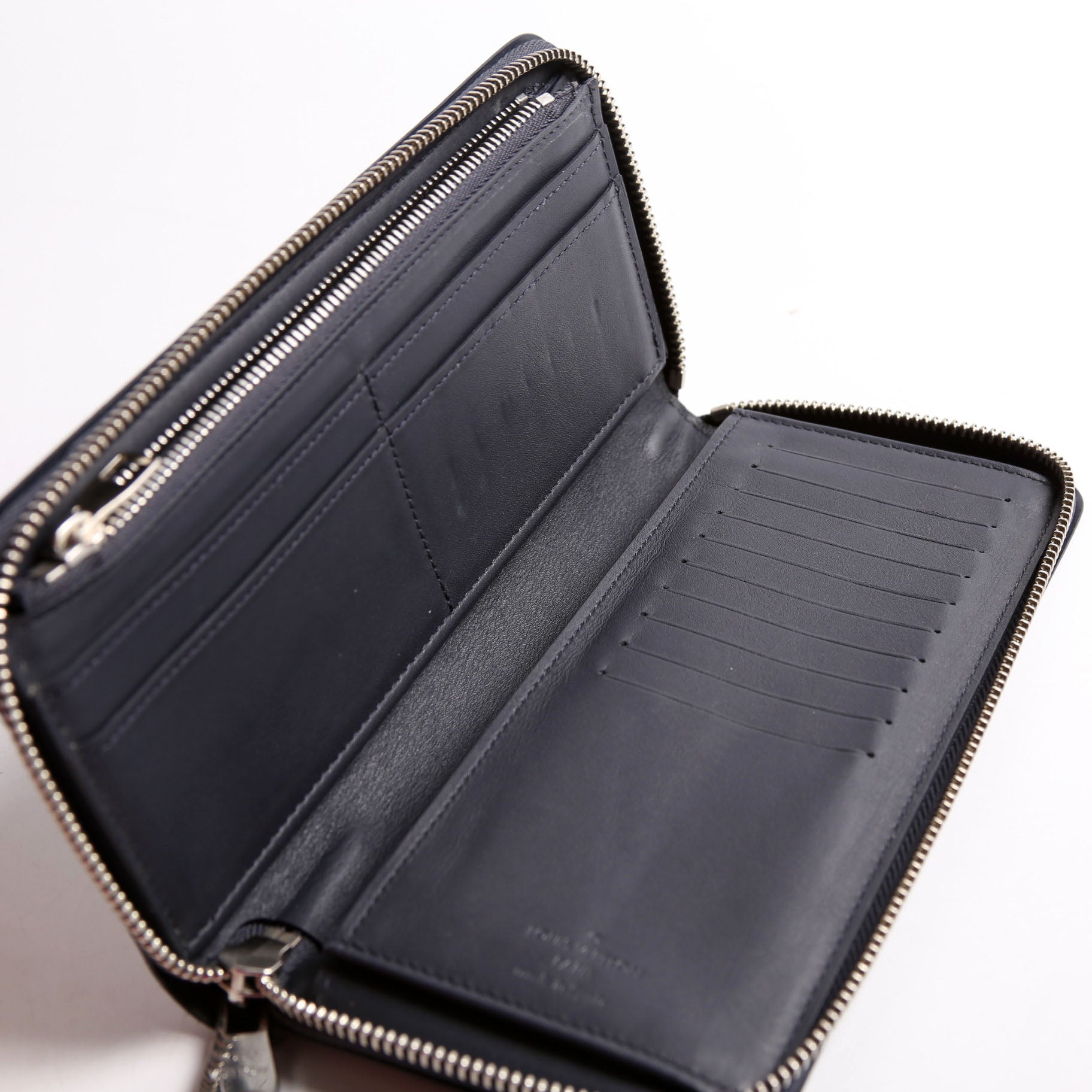 Louis Vuitton Zippy Wallet Vertical Azur