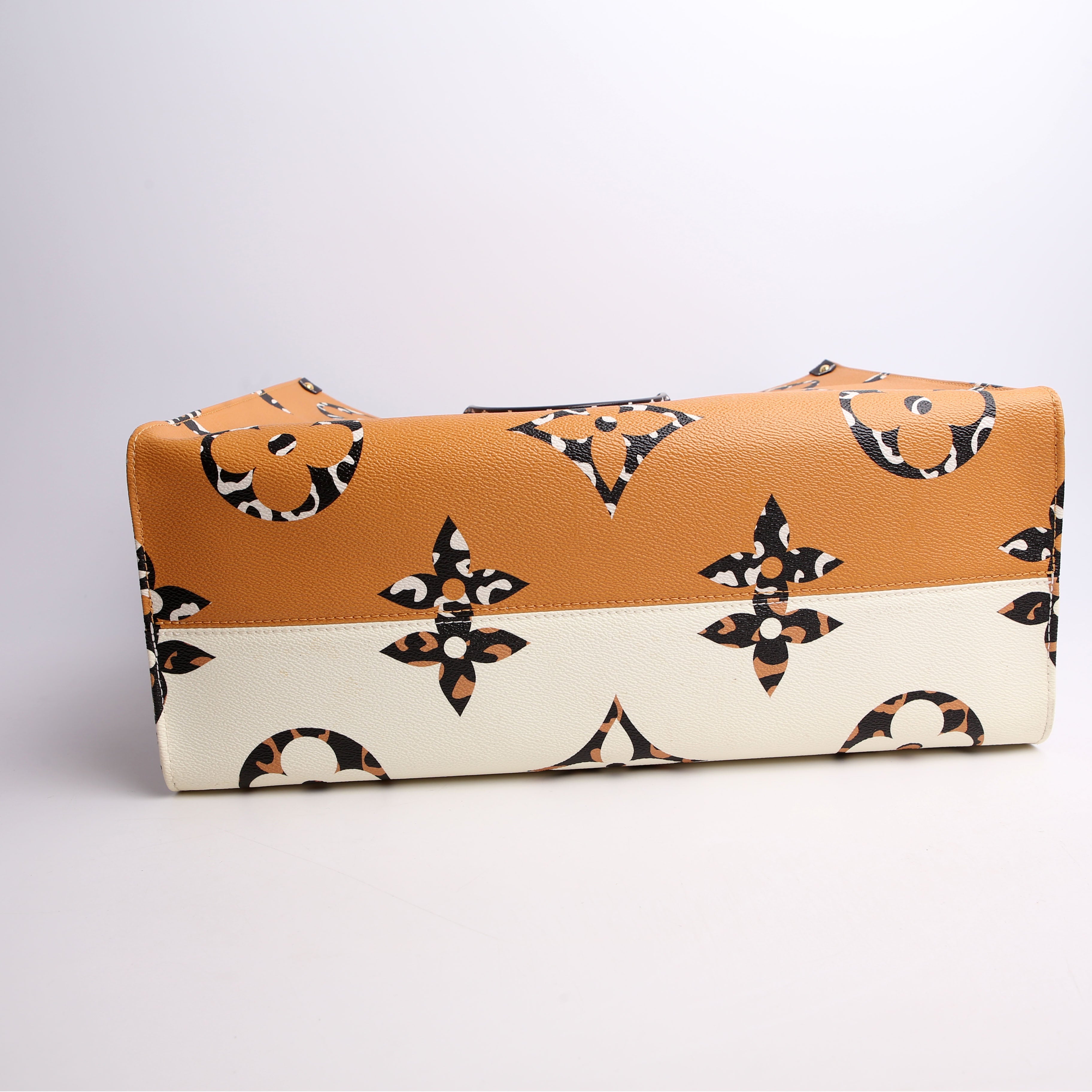 Louis Vuitton ONTHEGO GM Giant Jungle Tote