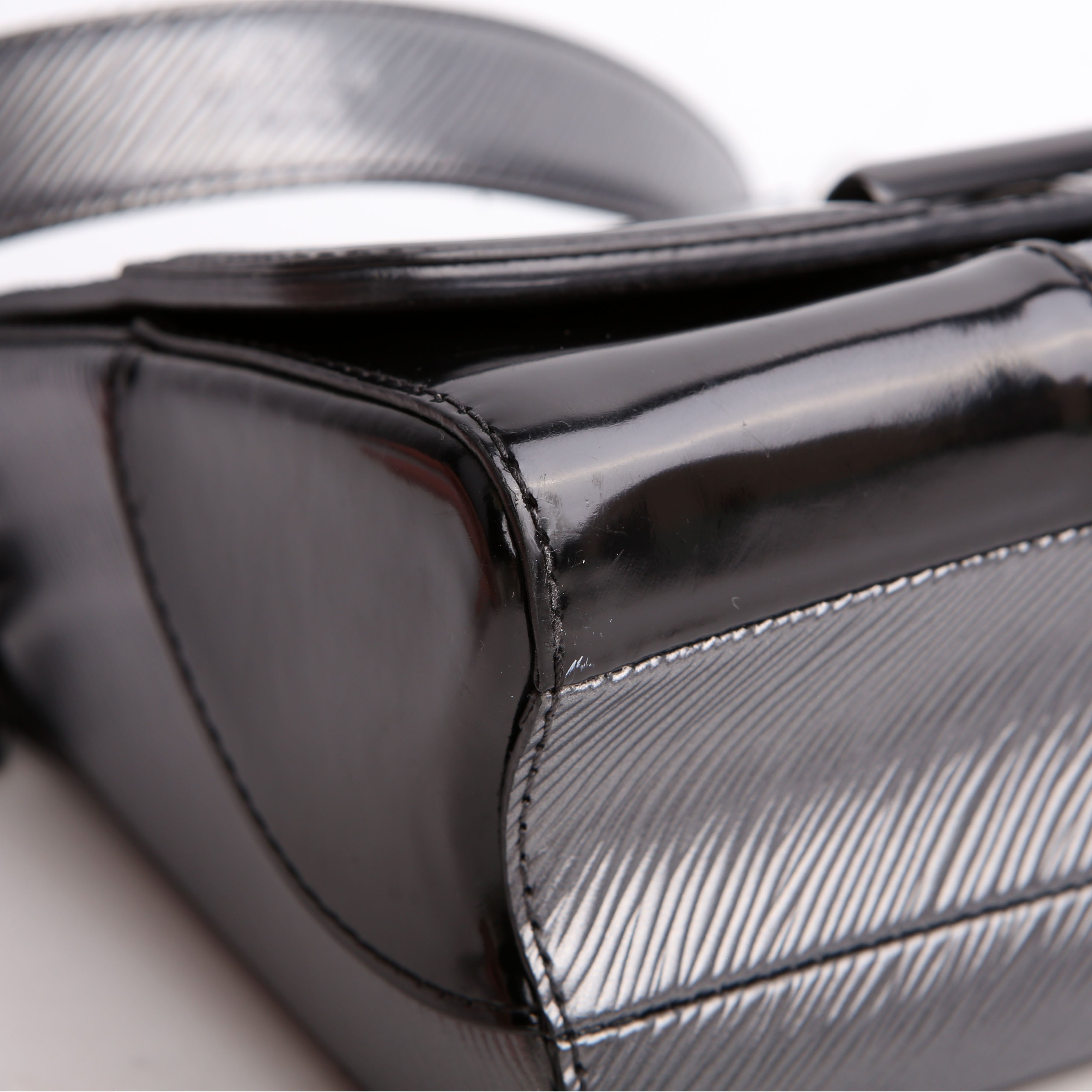 Louis Vuitton Twist MM Epi Gray