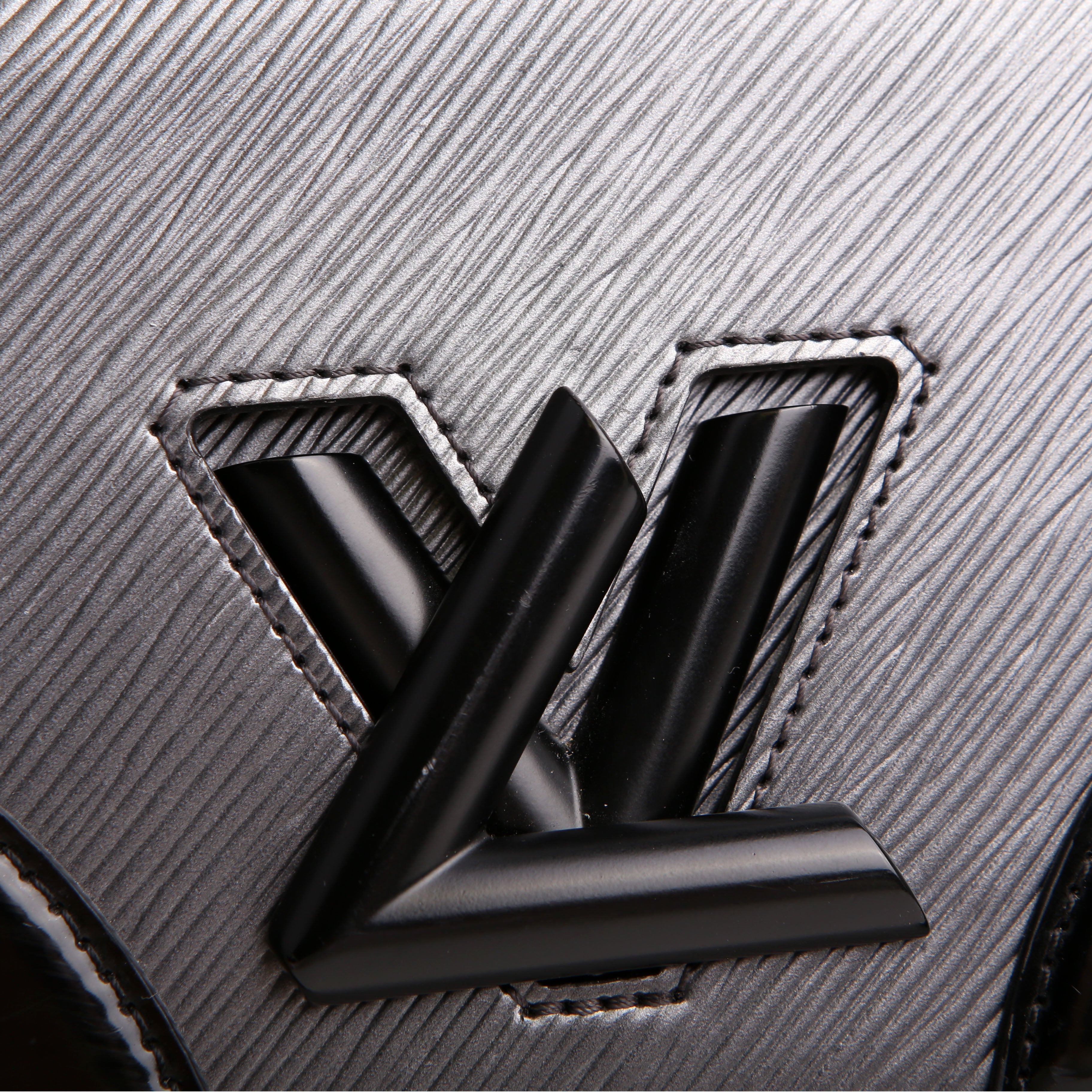 Louis Vuitton Twist MM Epi Gray