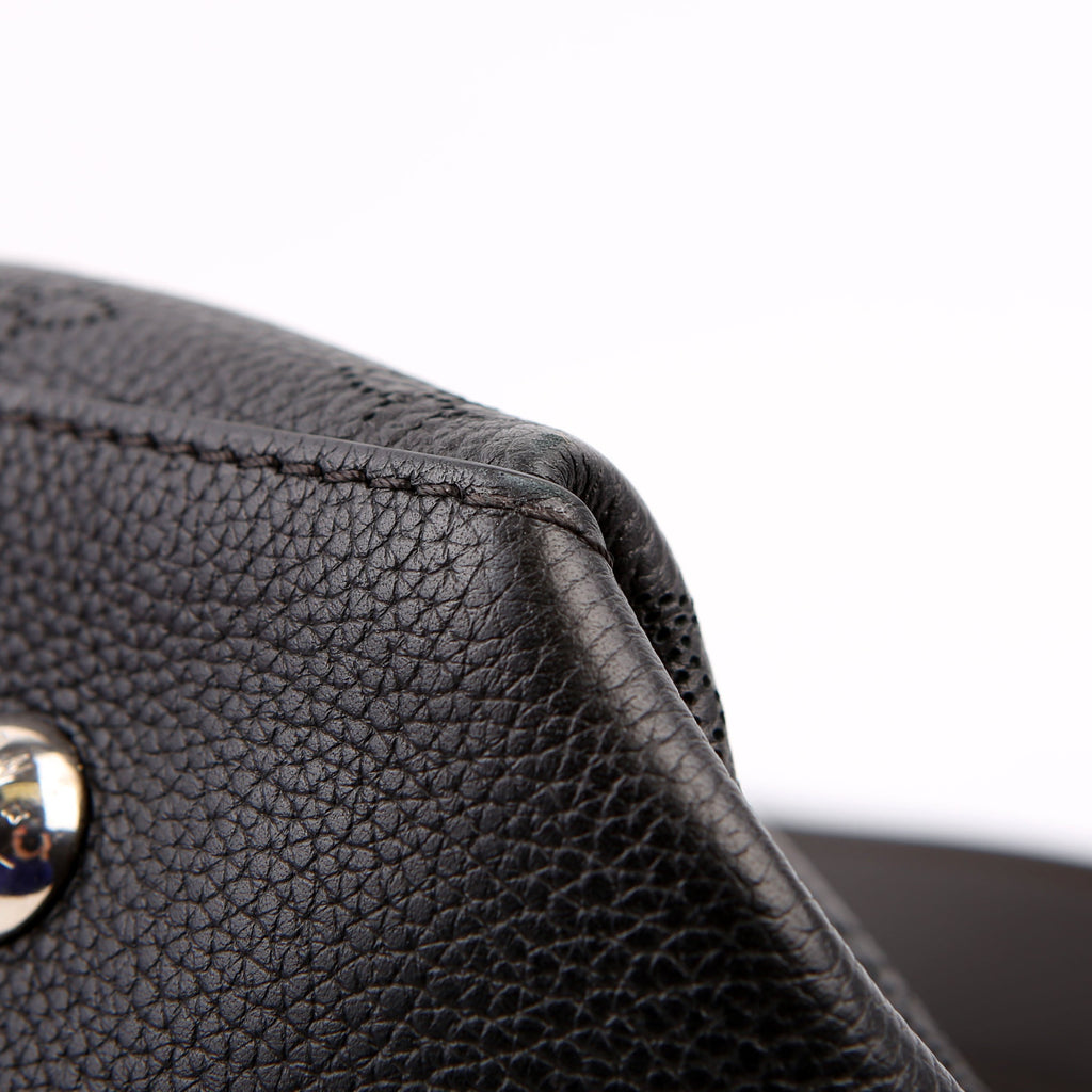 Louis Vuitton Beaubourg Hobo MM Mahina Black