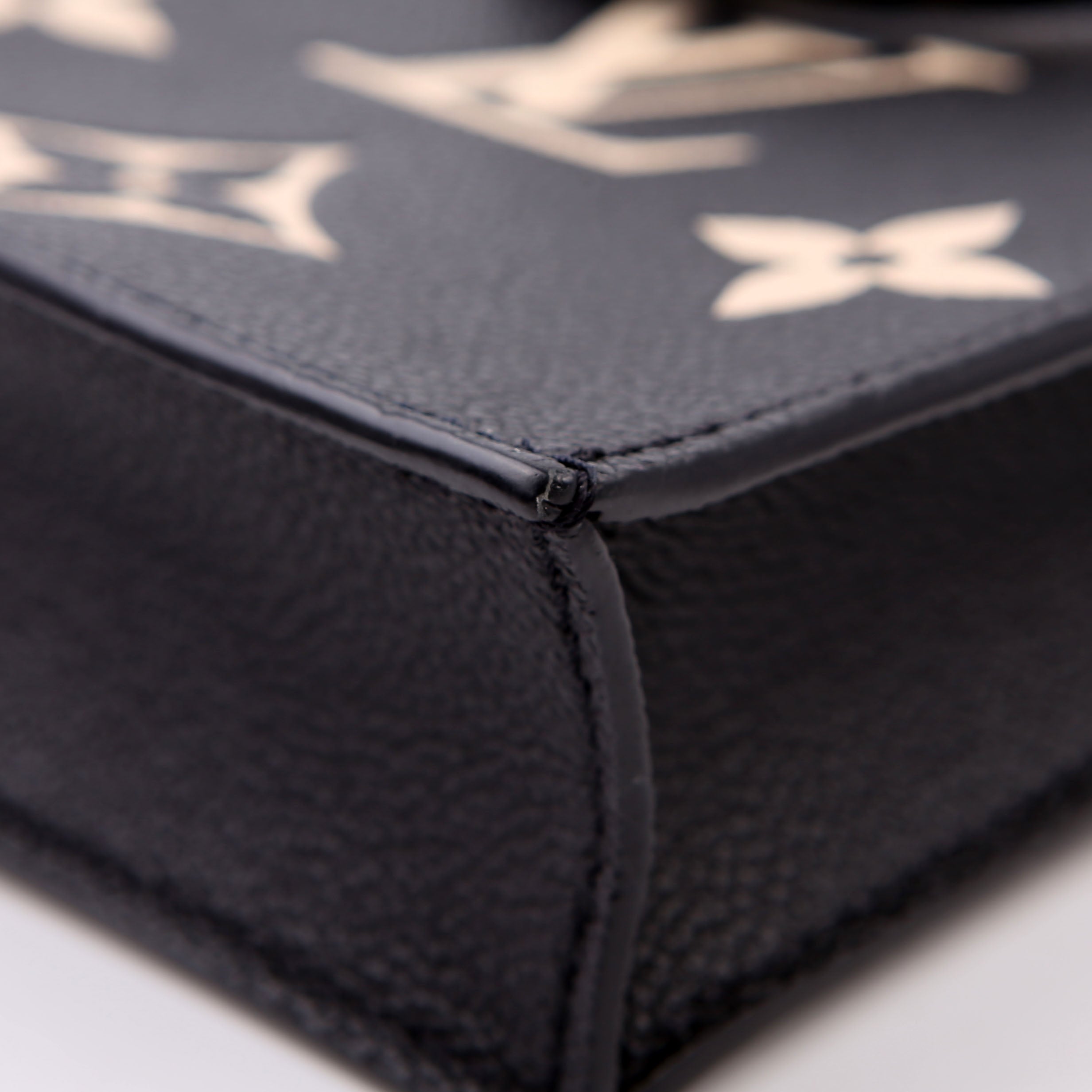 Louis Vuitton Petite Sac Plat Bicolor Empreinte Black/Cream