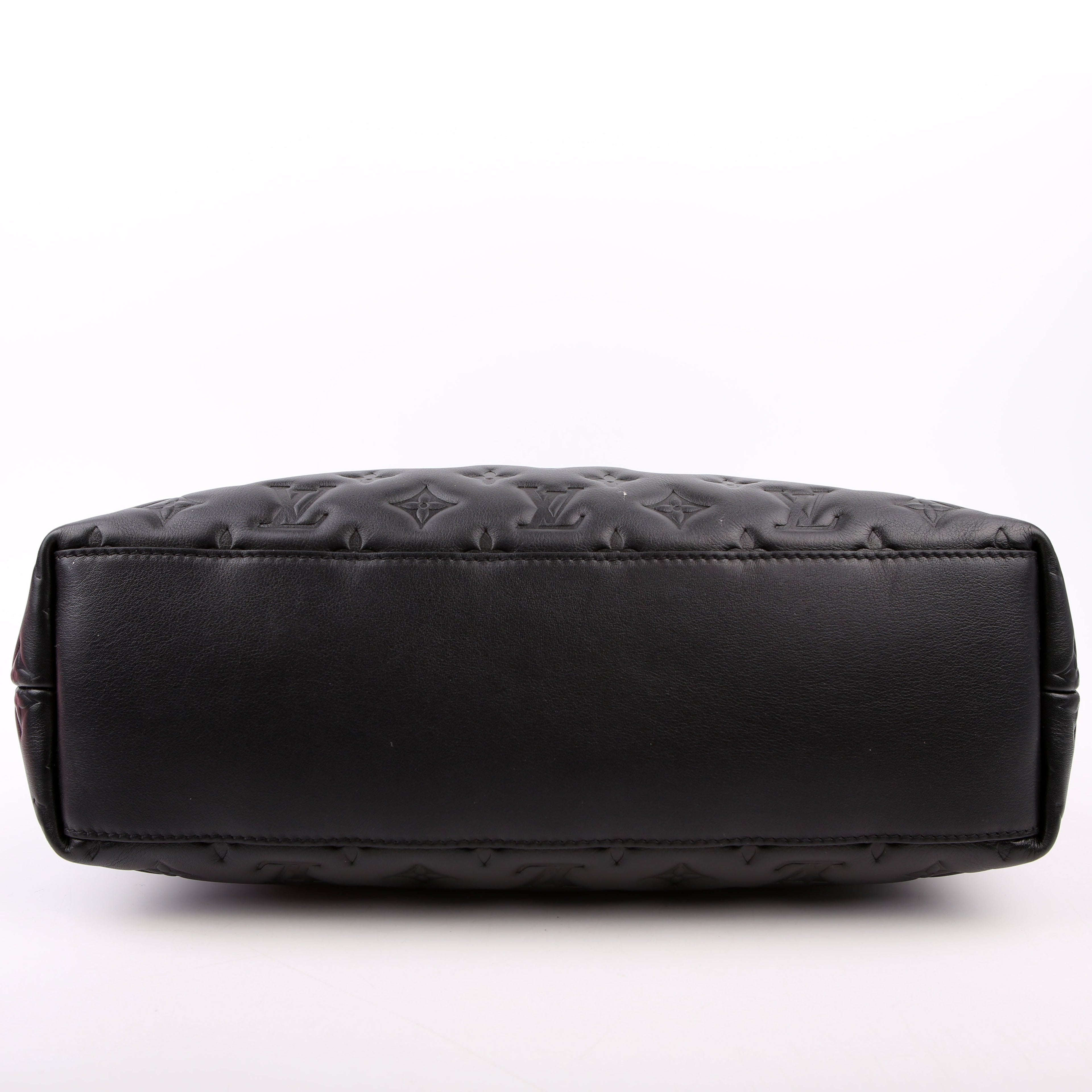 Louis Vuitton Coussin Hobo MM Lambskin Black