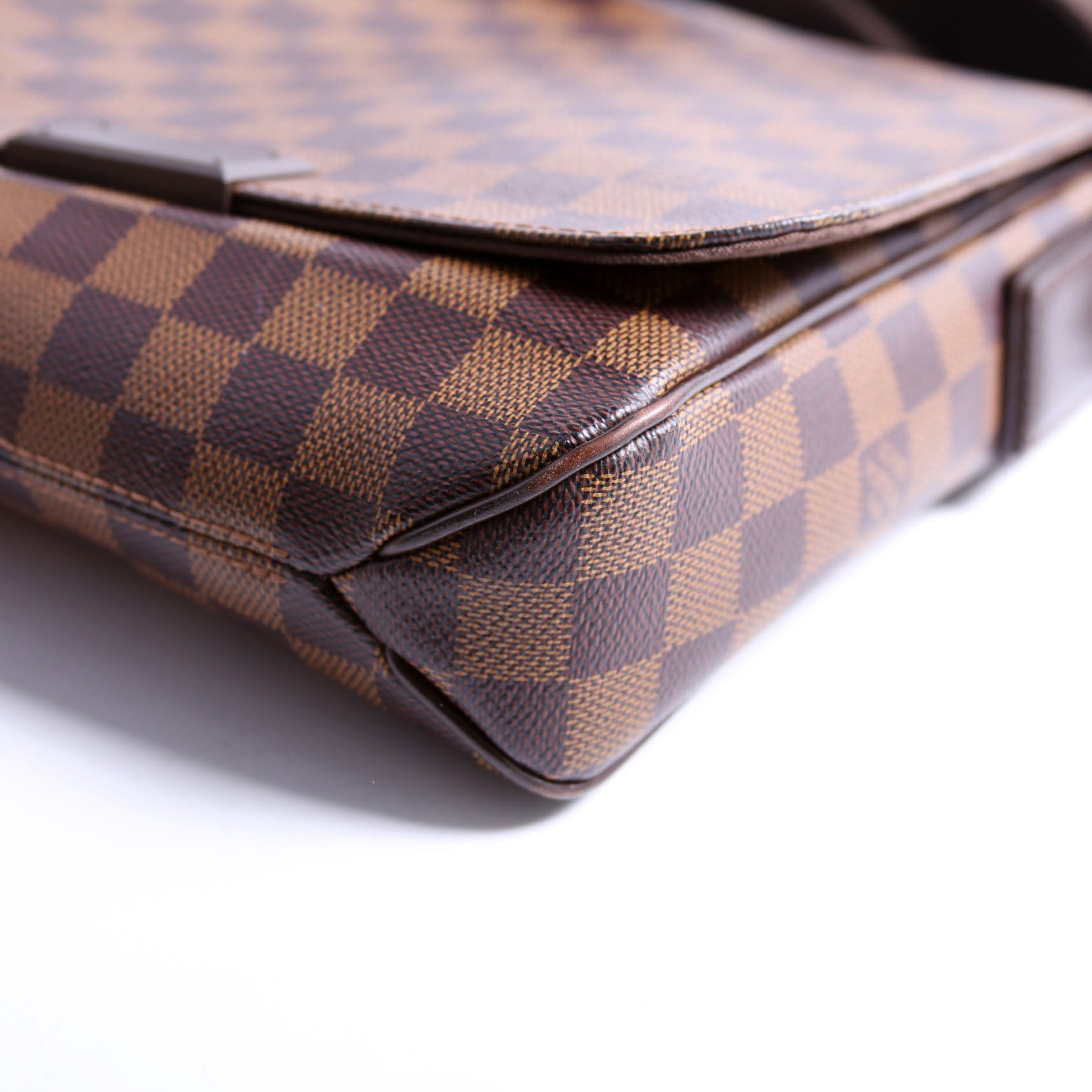 Louis Vuitton District PM Damier Ebene