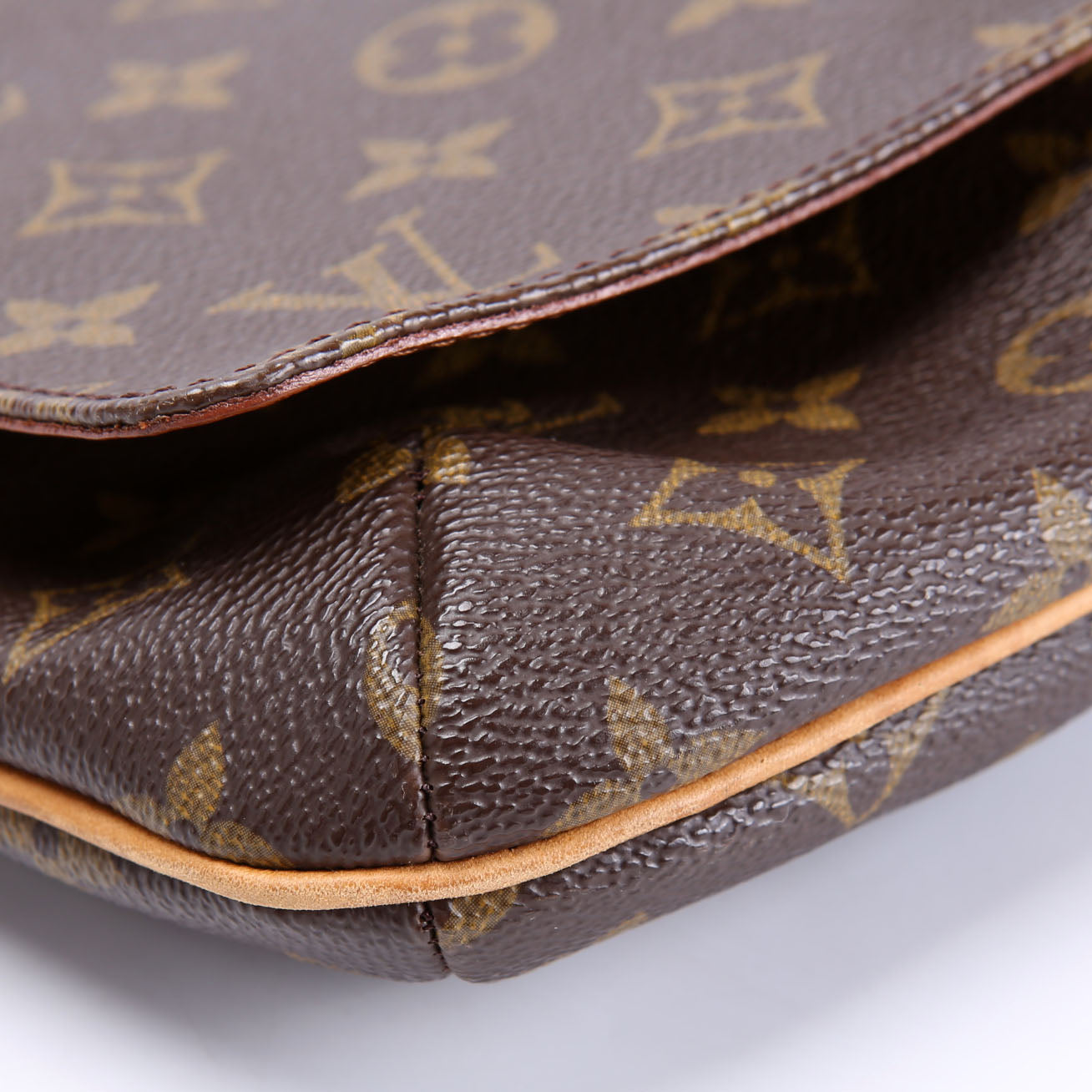 Louis Vuitton Musette Tango Short Monogram