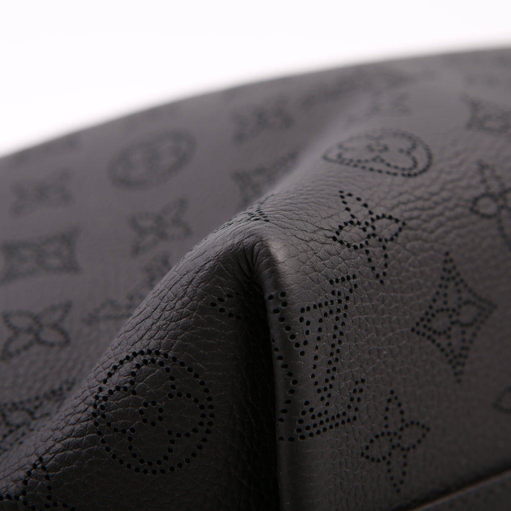 Louis Vuitton Why Knot MM Mahina Black