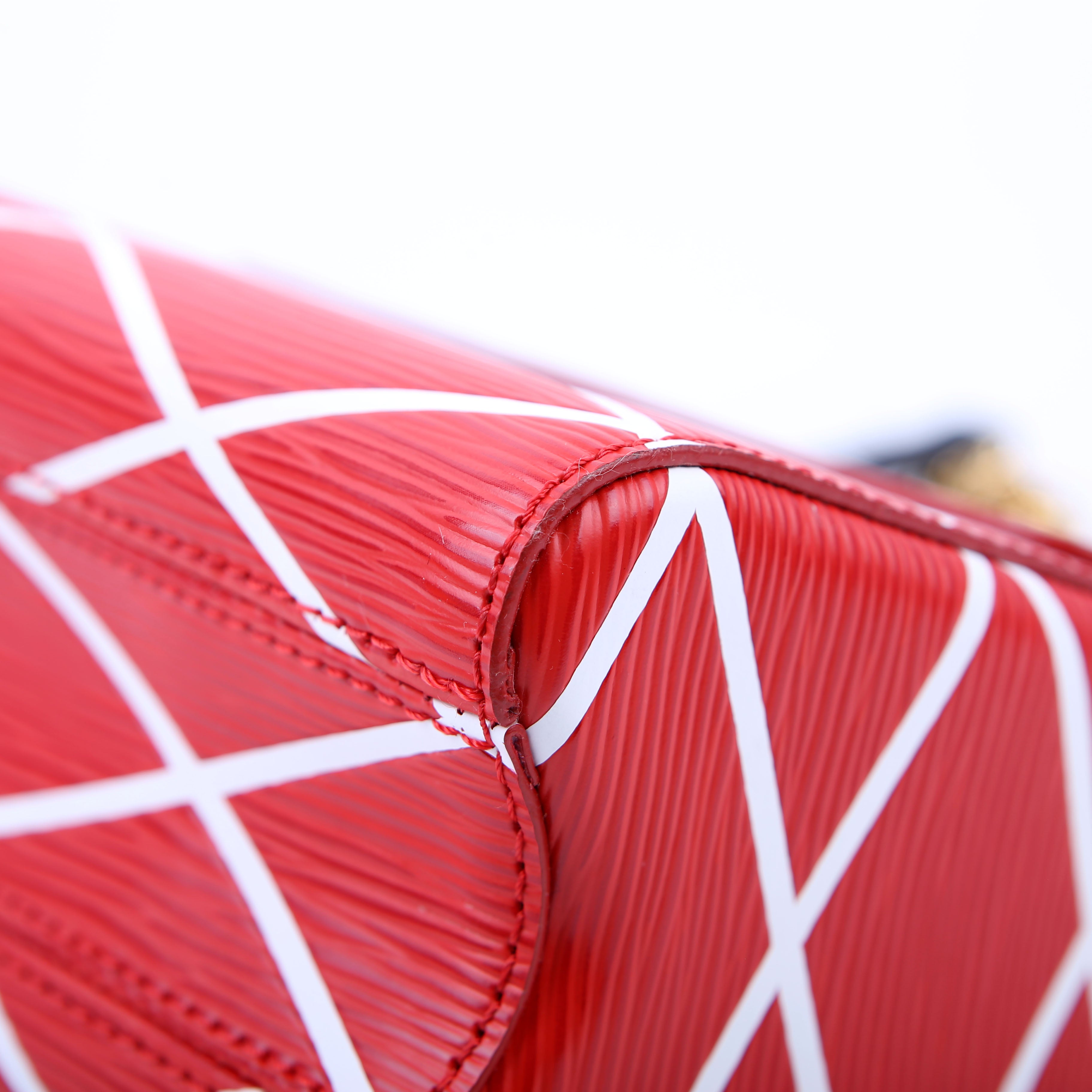 Louis Vuitton Malletage Twist PM Epi Red