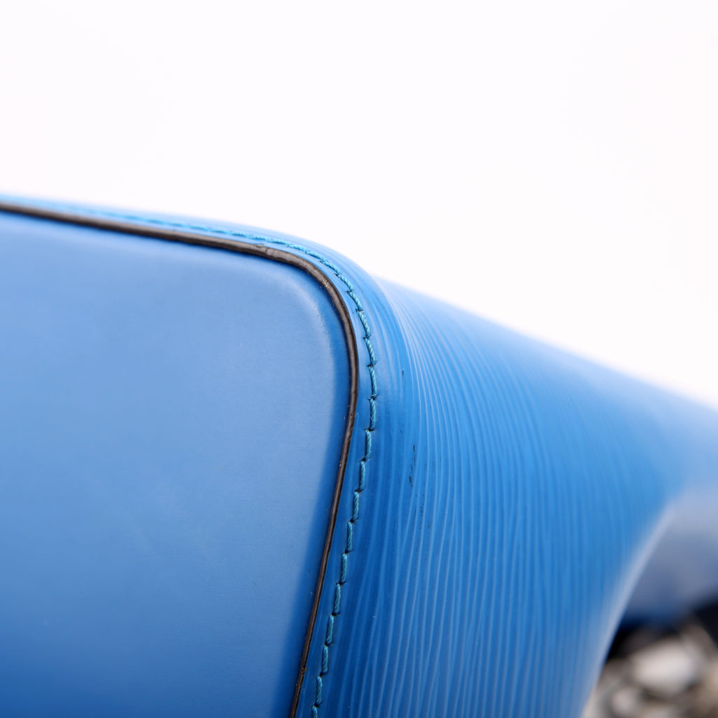 Louis Vuitton Neonoe MM Epi Blue