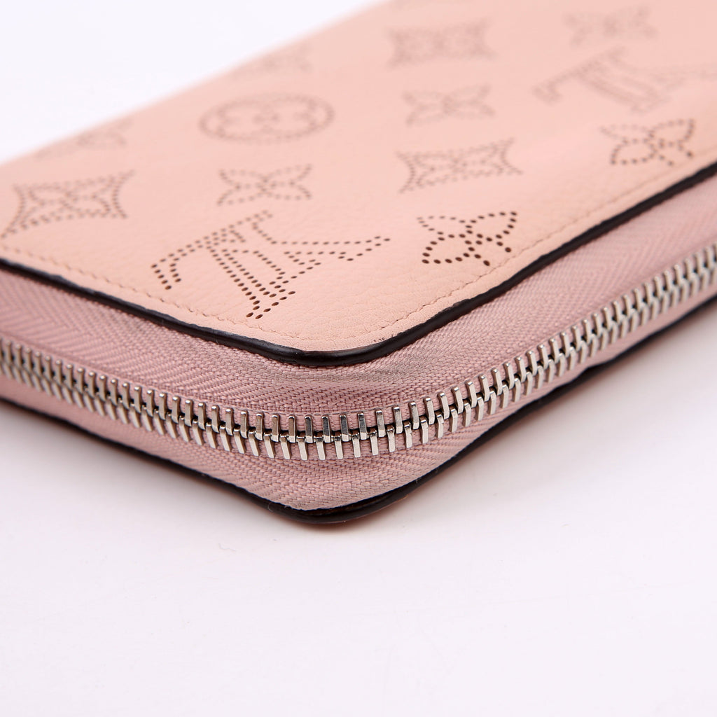 Louis Vuitton Zippy Wallet Mahina Pink