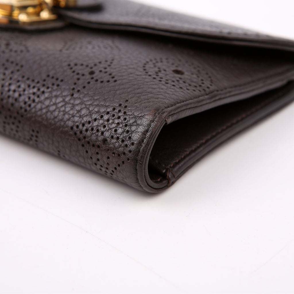 Louis Vuitton Amelia Wallet Mahina Brown