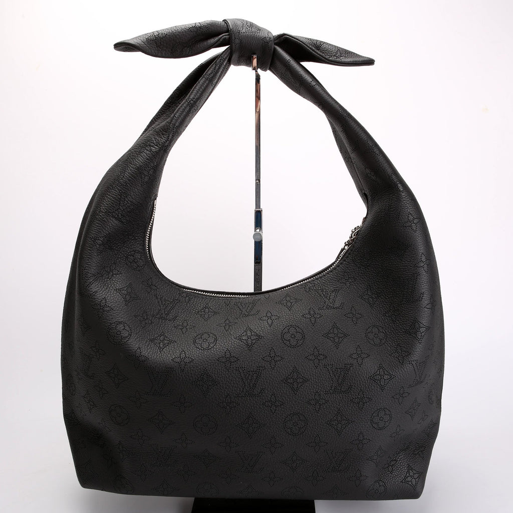 Louis Vuitton Why Knot MM Mahina Black