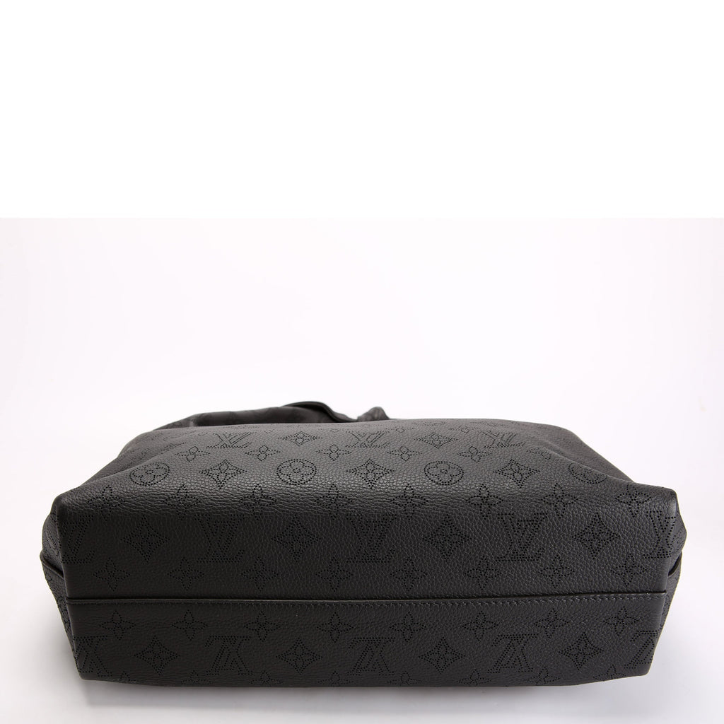 Louis Vuitton Why Knot MM Mahina Black