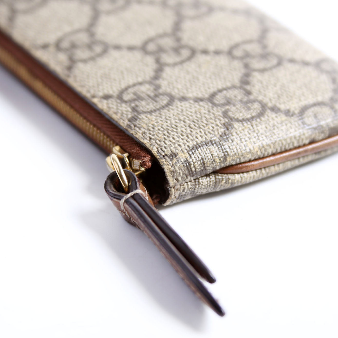 Gucci 447964 GG Supreme Key Case Brown
