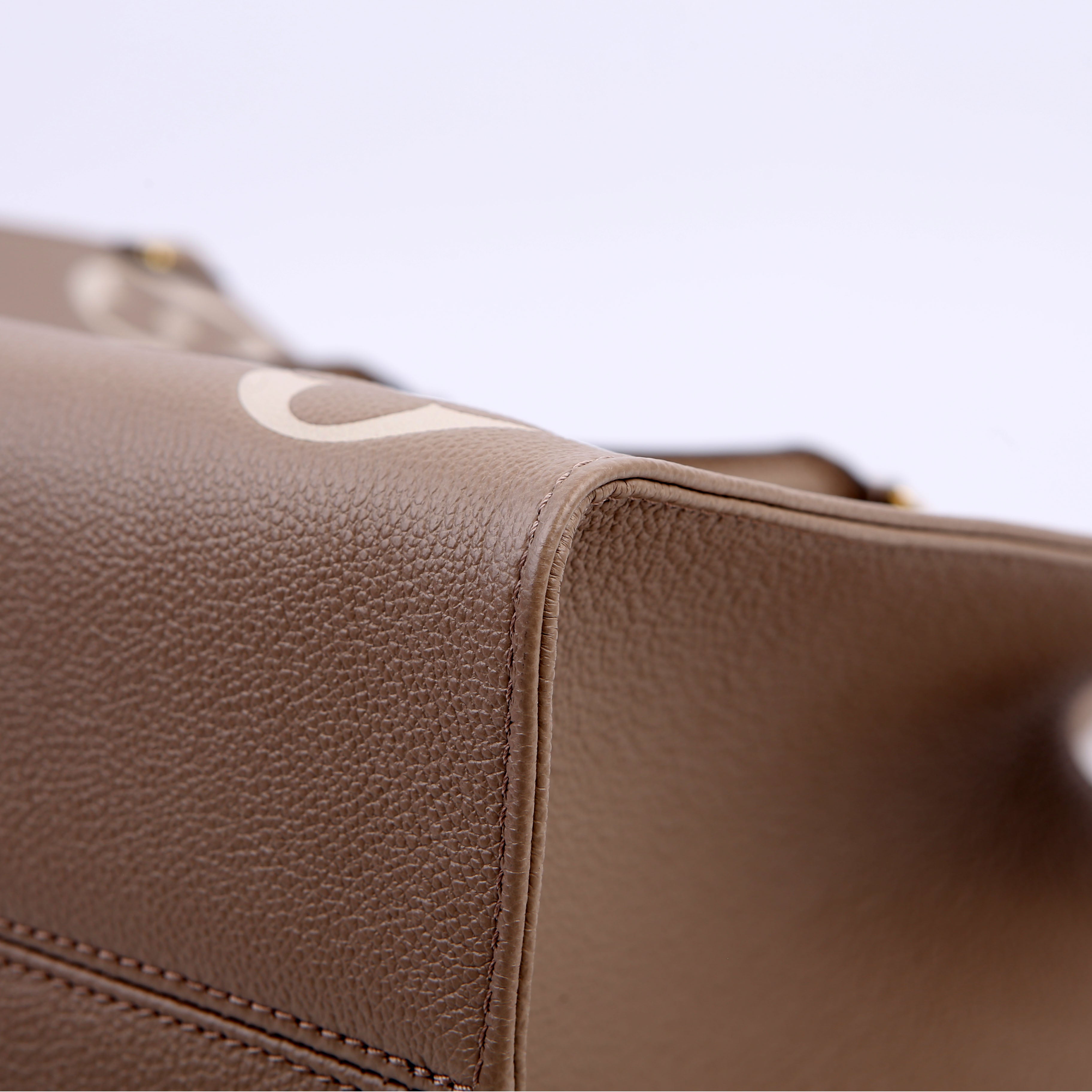 Louis Vuitton ONTHEGO MM Bicolor Empreinte