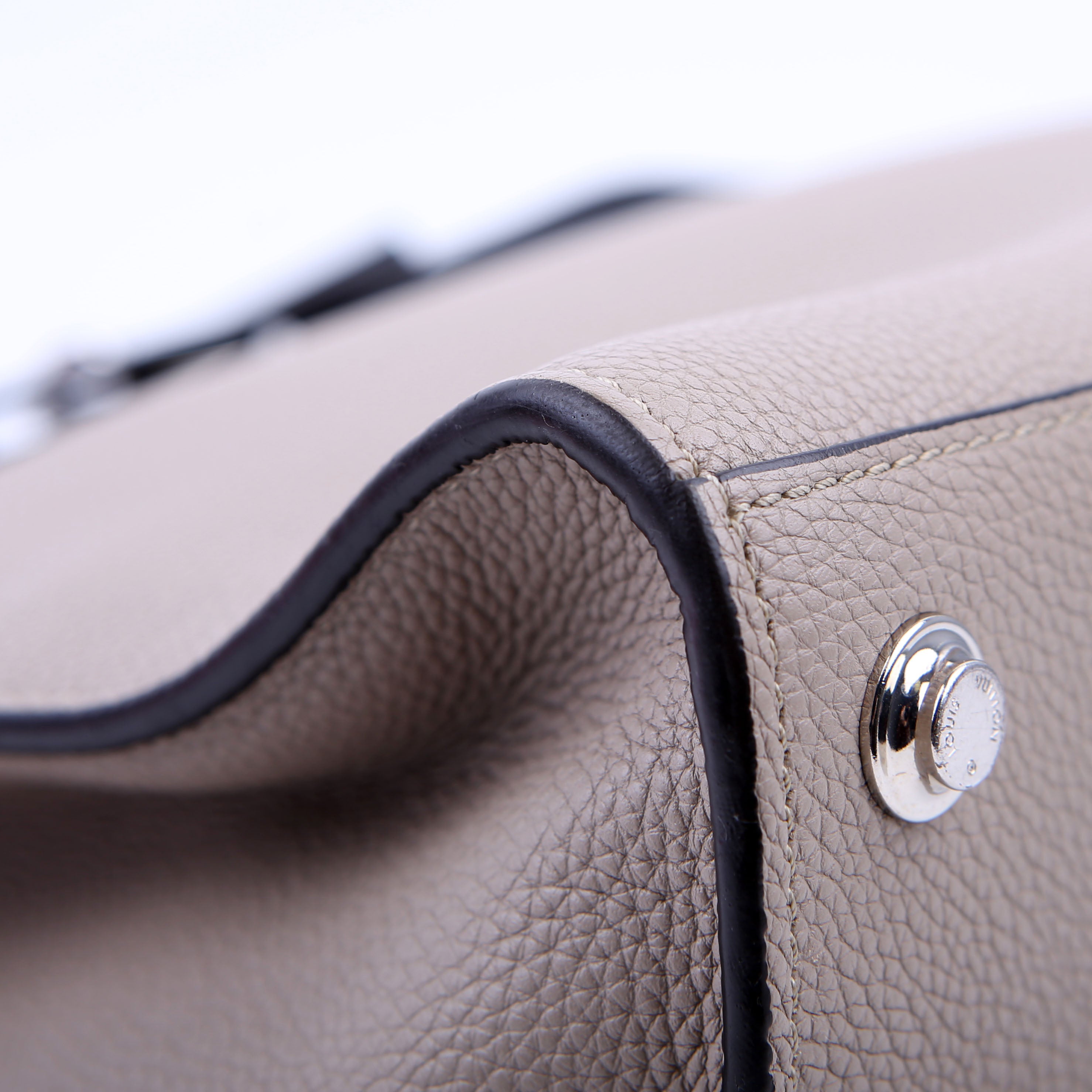 Louis Vuitton City Streamer MM Taupe/Black