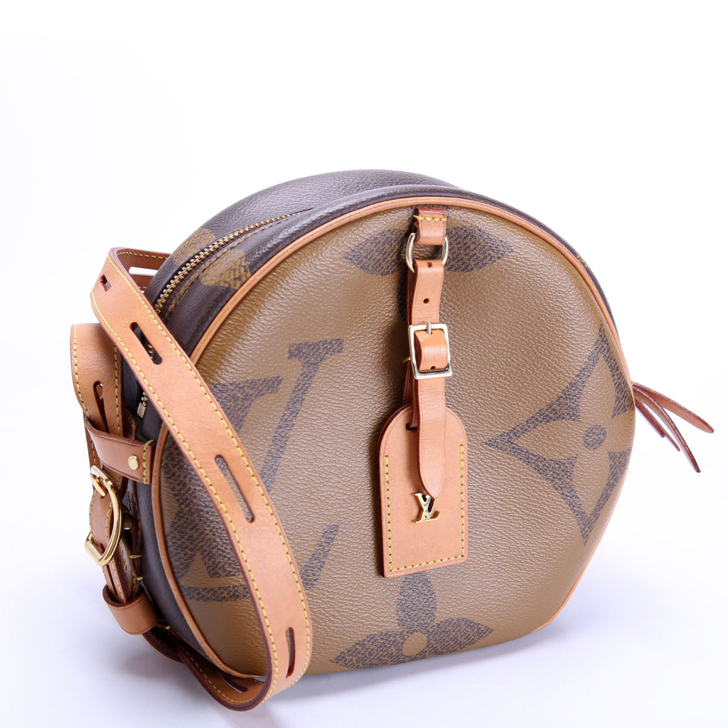 Louis Vuitton Boite Chapeau Reverse Giant Monogram