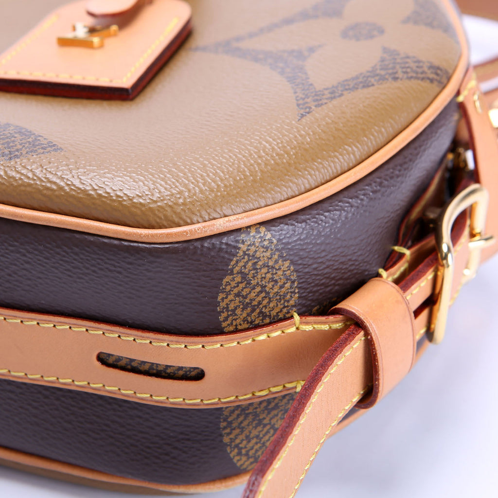 Louis Vuitton Boite Chapeau Reverse Giant Monogram