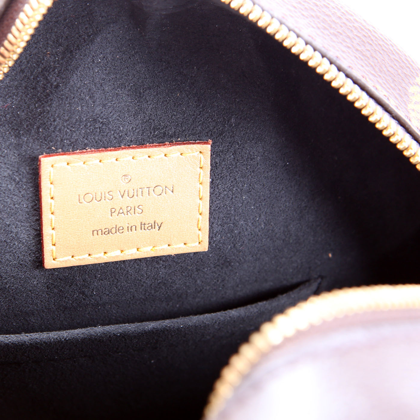 Louis Vuitton Boite Chapeau Reverse Giant Monogram