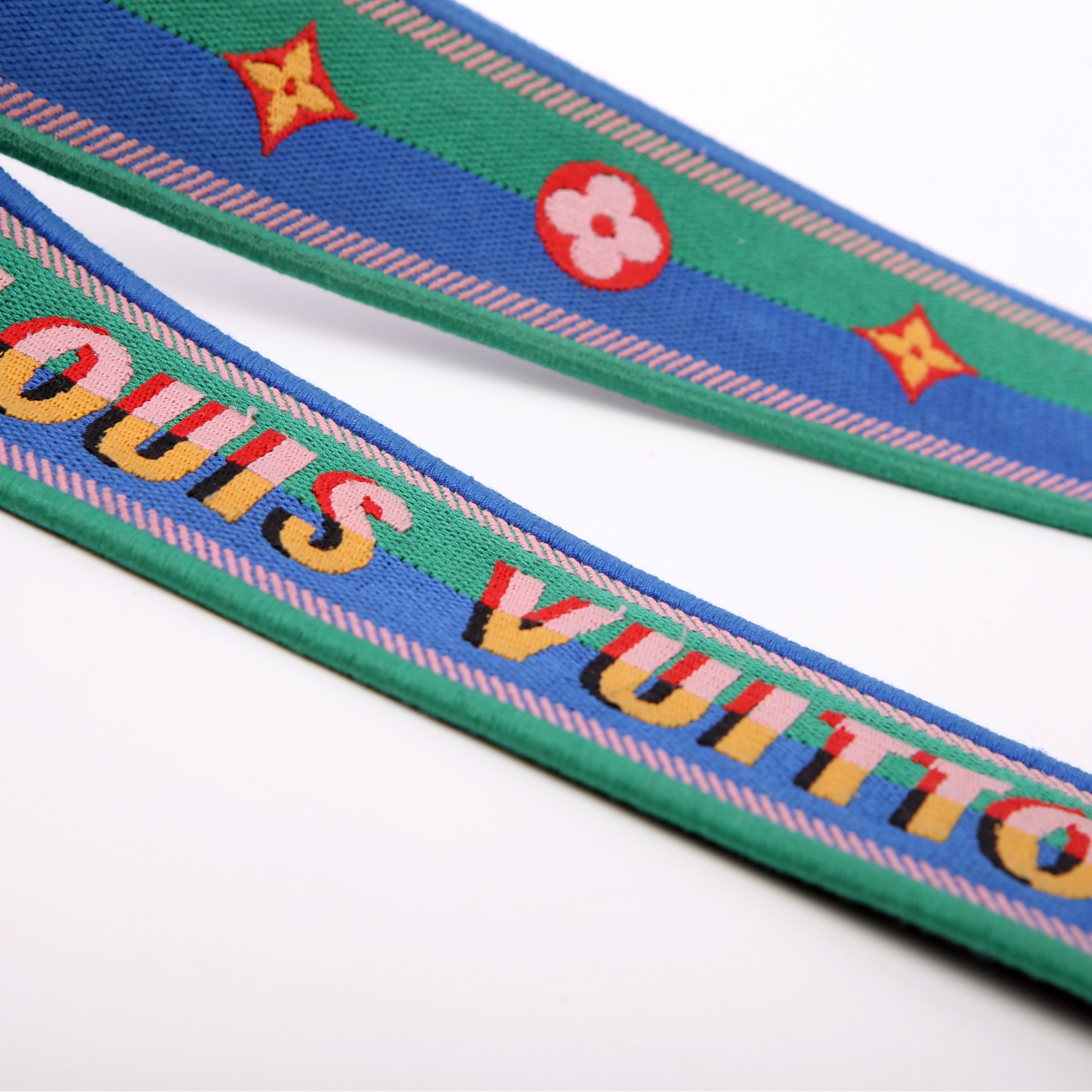 Louis Vuitton Twist MM Epi Newer Teal