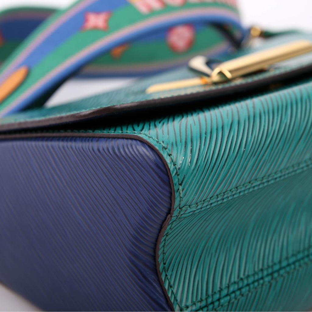 Louis Vuitton Twist MM Epi Newer Teal