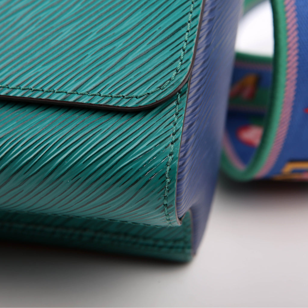 Louis Vuitton Twist MM Epi Newer Teal