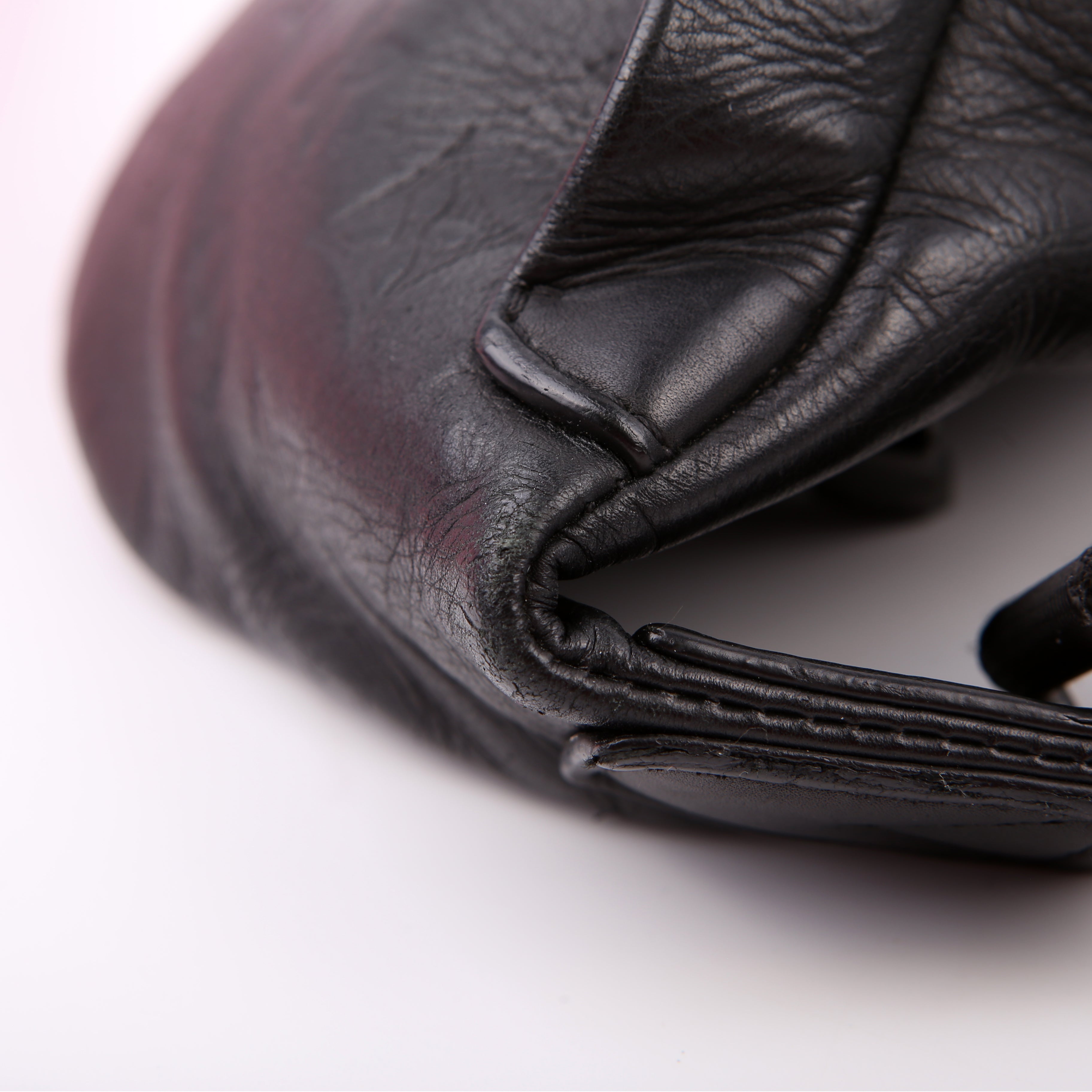 Louis Vuitton Discovery Bumbag Shadow Monogram Black