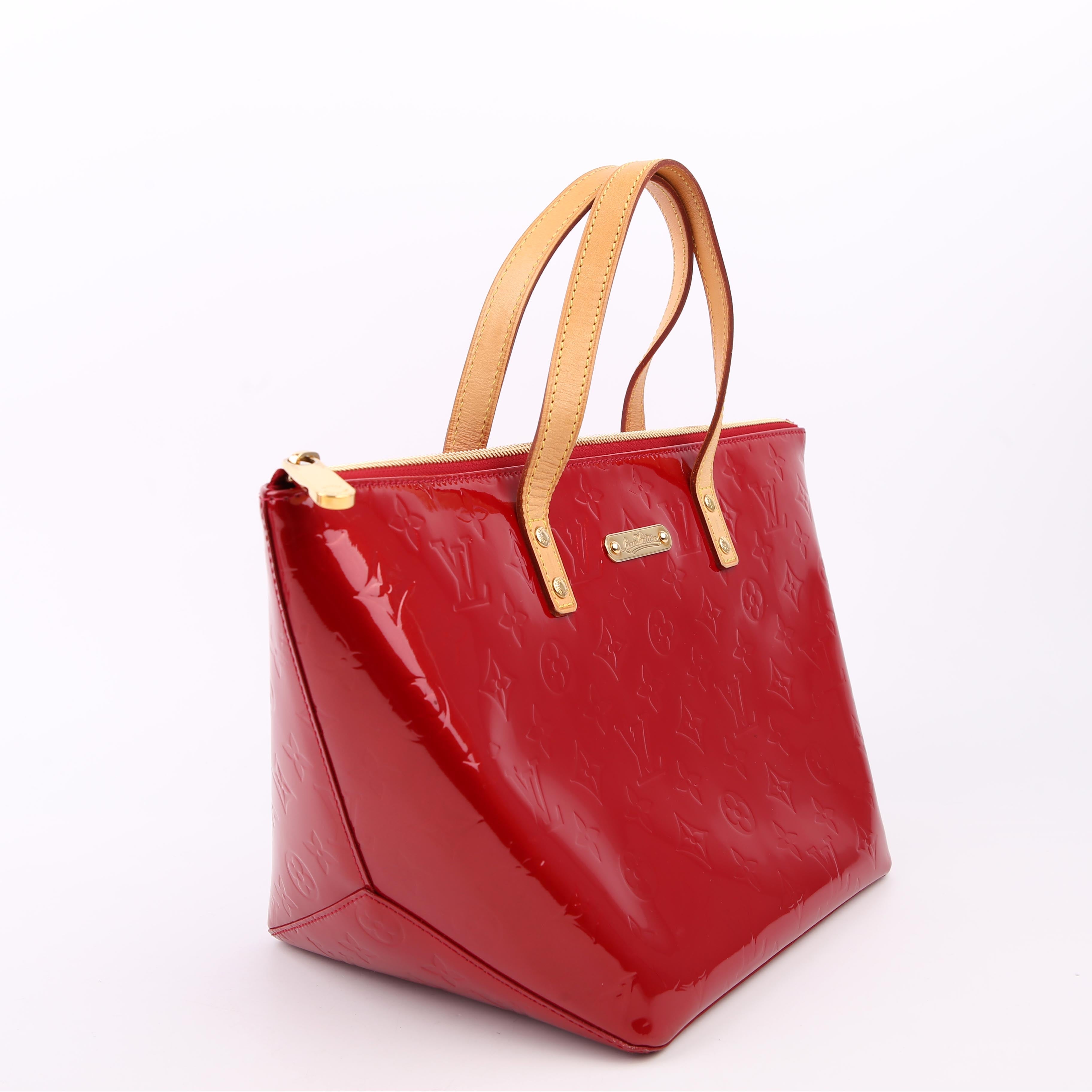 Louis Vuitton Bellevue PM Vernis Red