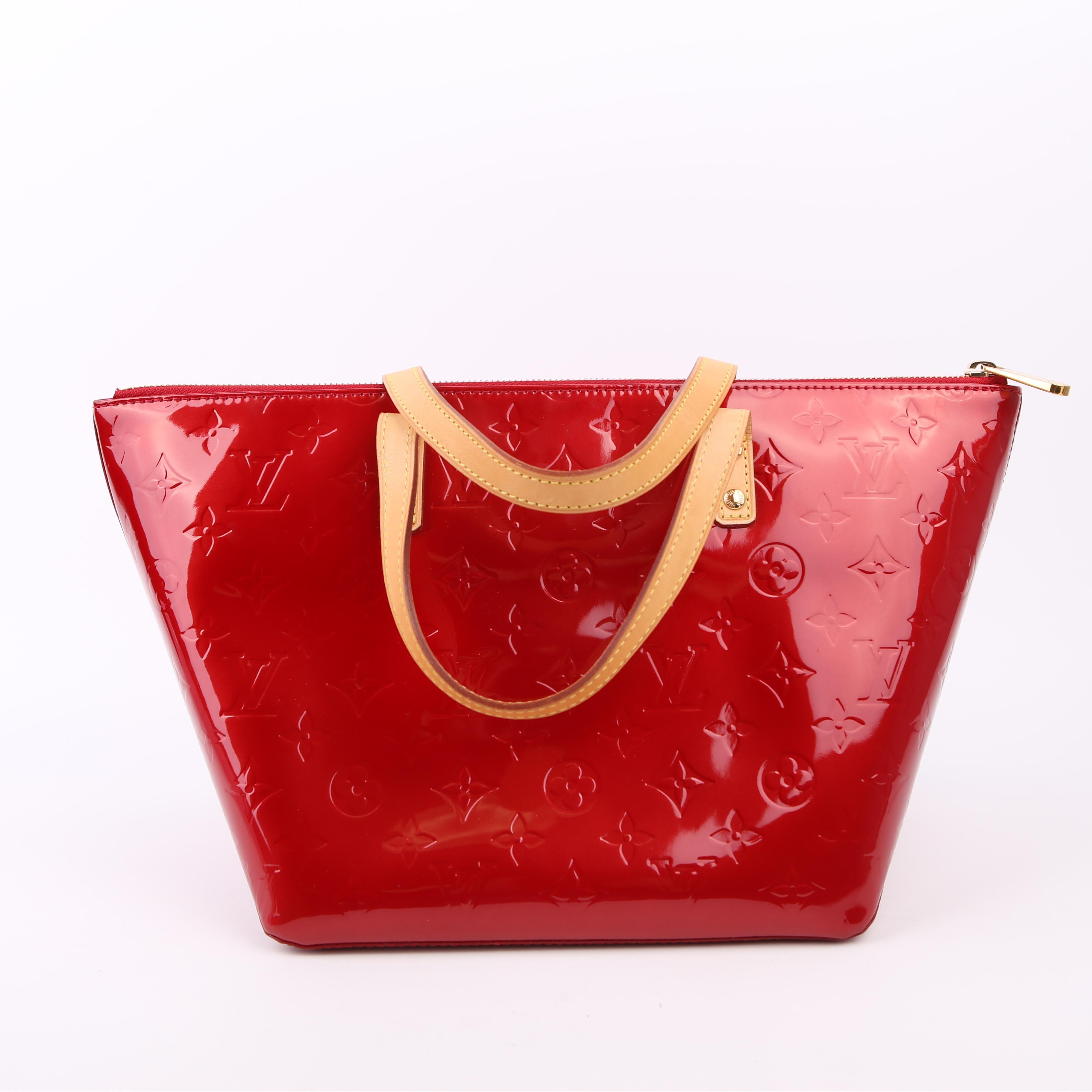 Louis Vuitton Bellevue PM Vernis Red