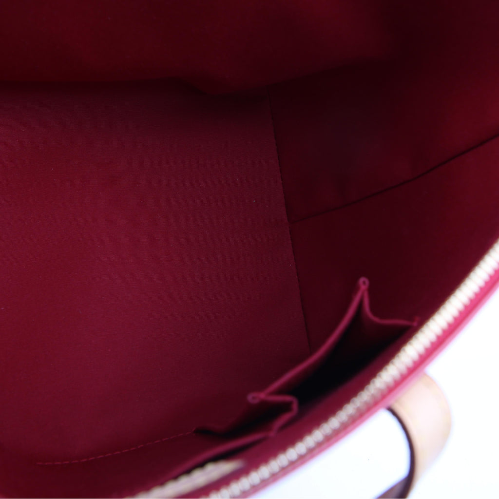 Louis Vuitton Bellevue PM Vernis Red