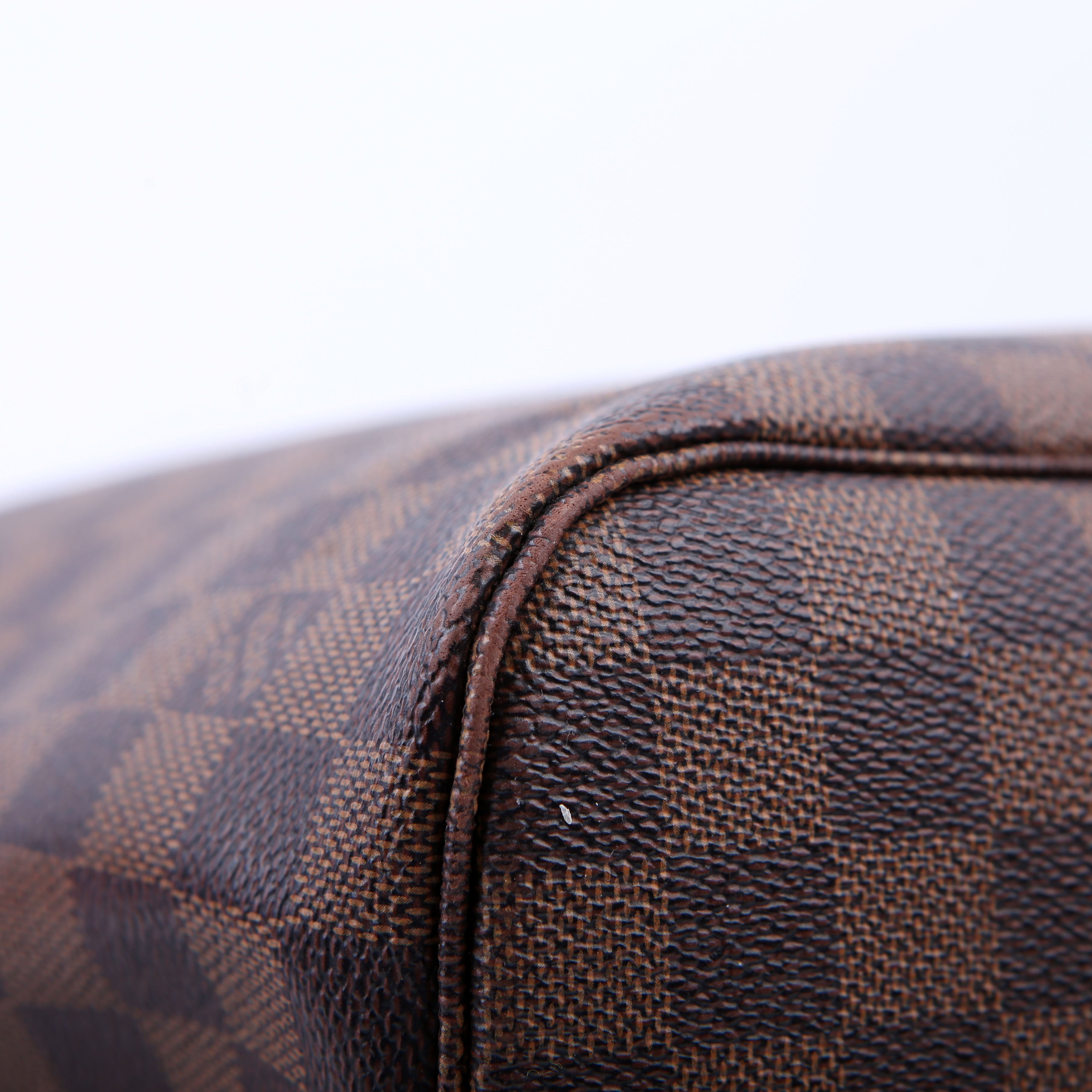 Louis Vuitton Neverfull MM Damier Ebene Red