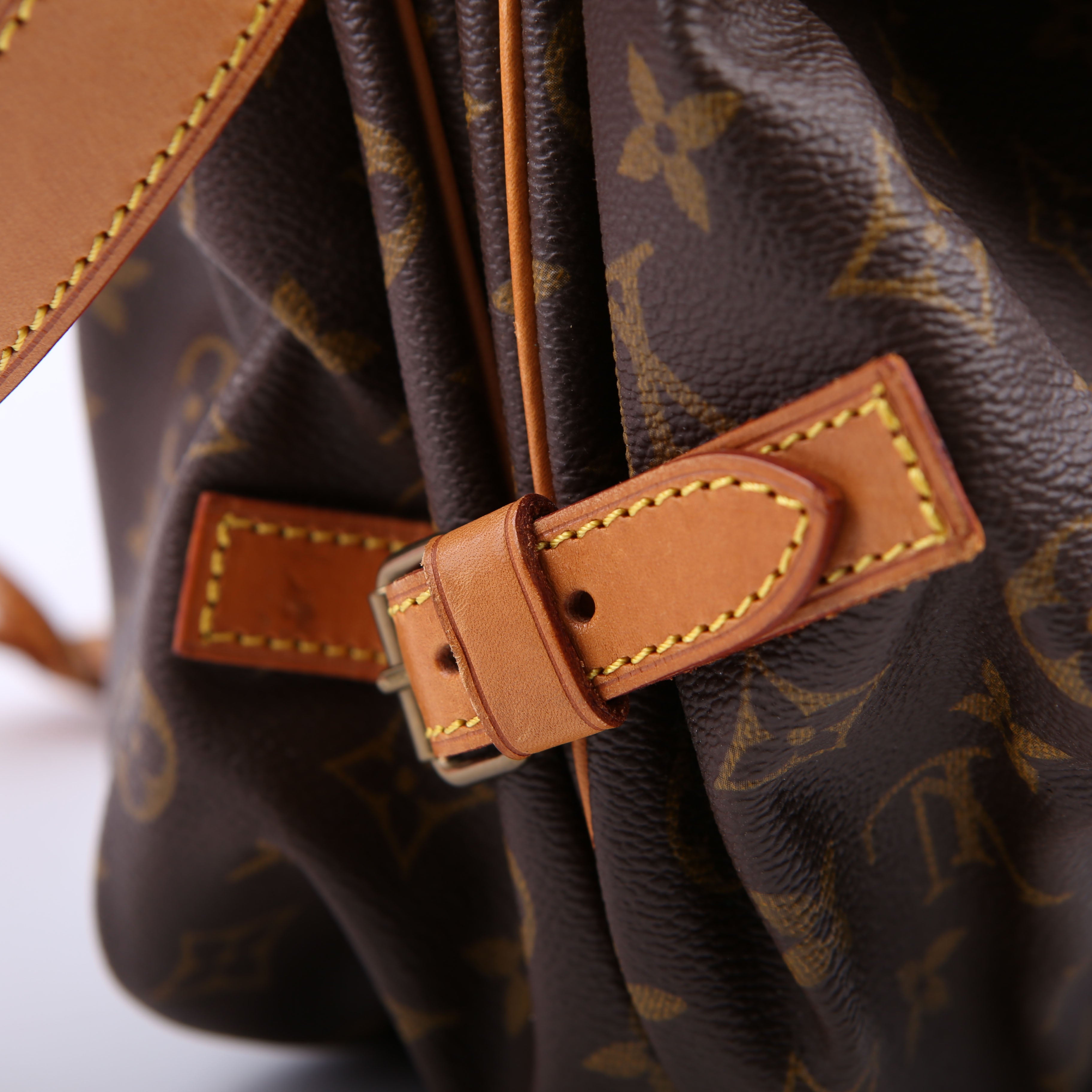 Louis Vuitton Saumur 35 Monogram