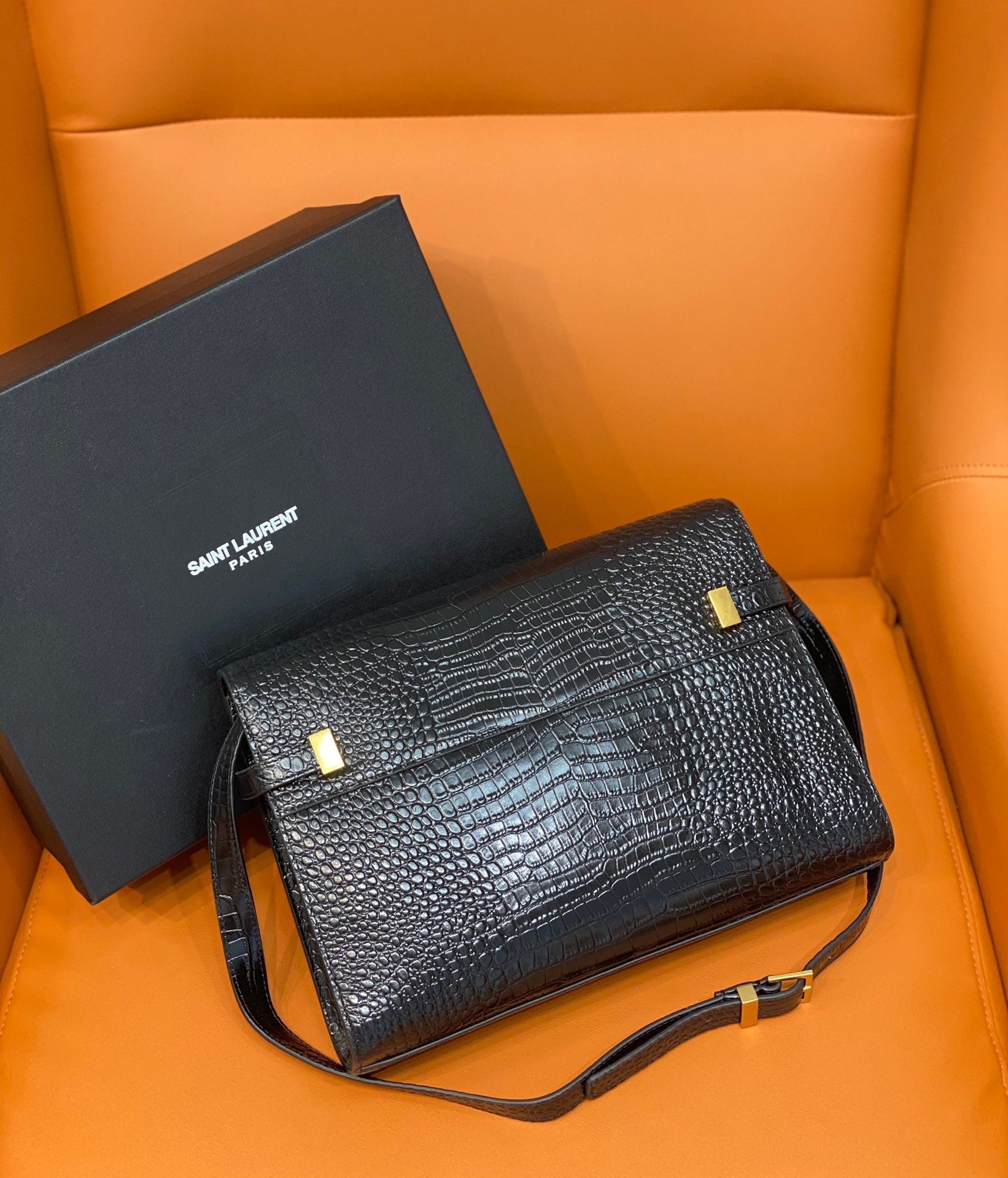 Manhattan Shoulder Bag Black For Women 11.4in/29cm YSL 579271DND0J1000
