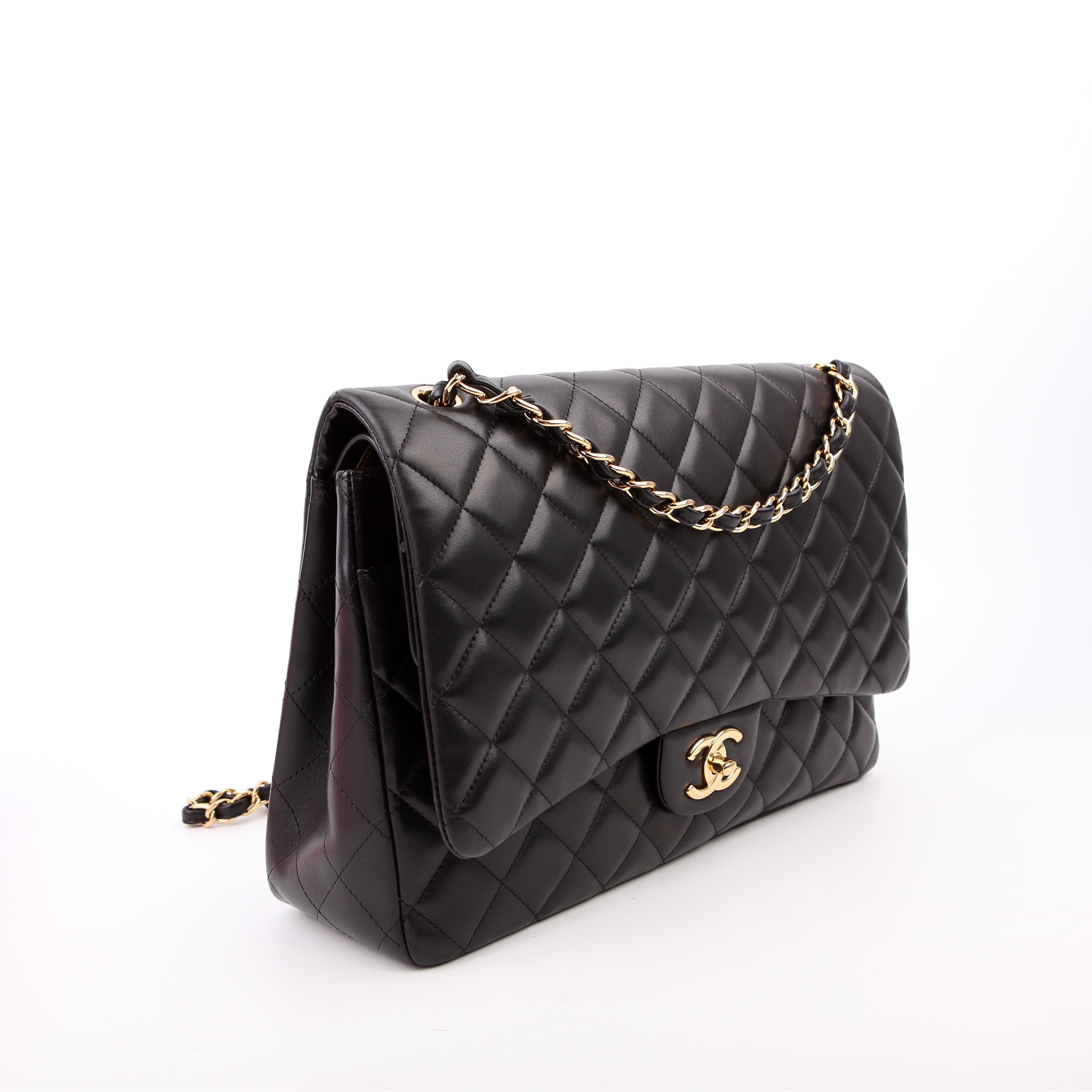 Chanel Classic Flap Maxi Lambskin 16M Black