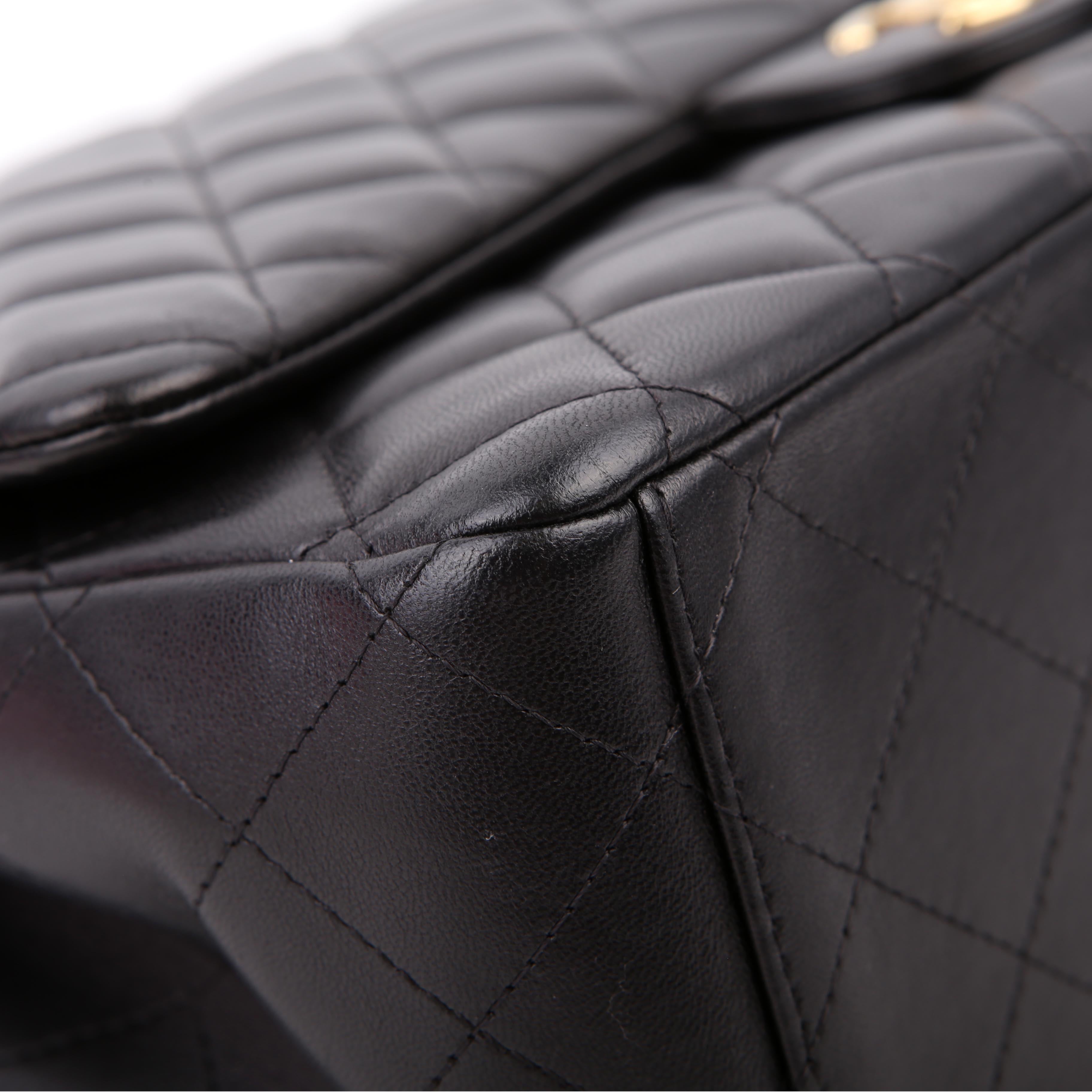 Chanel Classic Flap Maxi Lambskin 16M Black