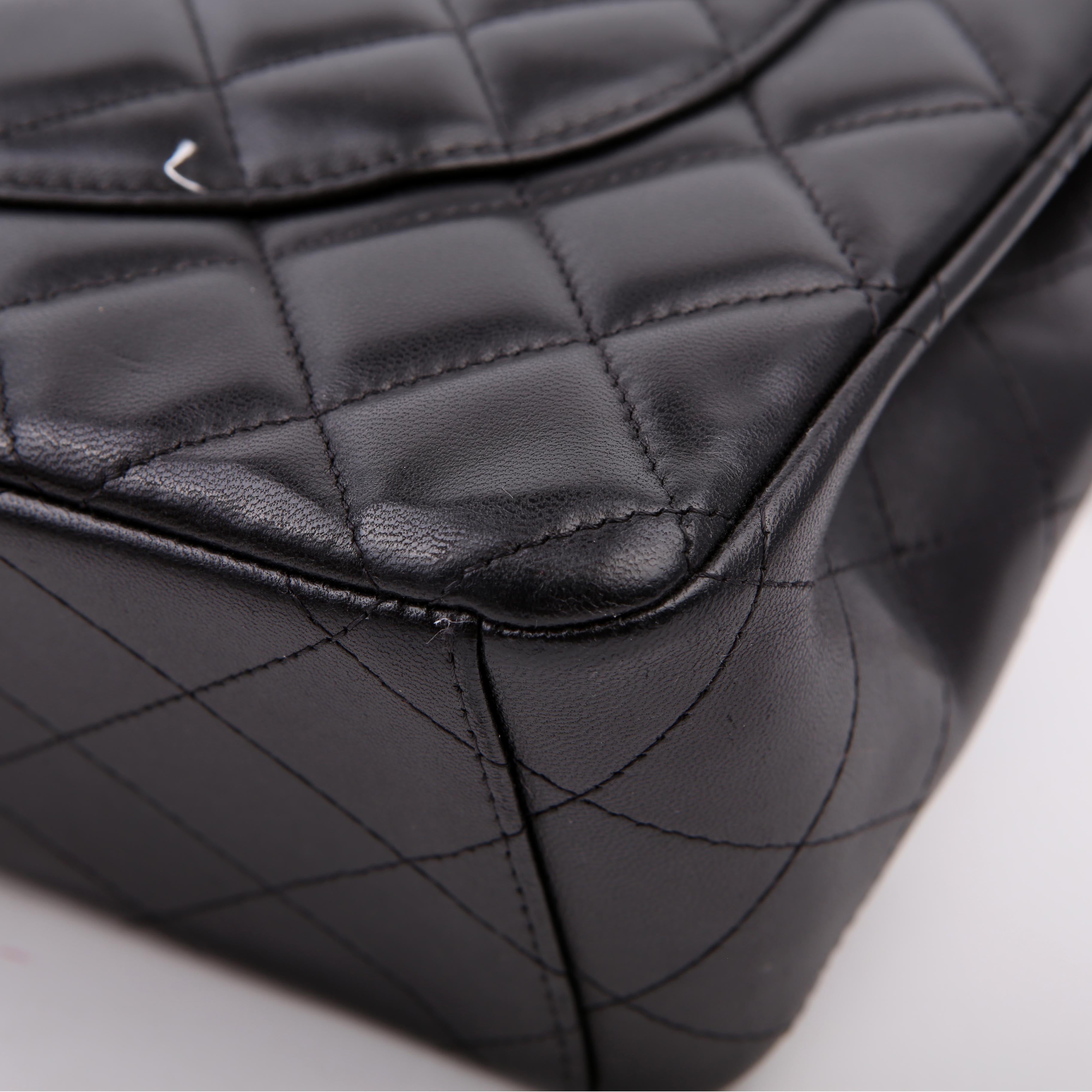 Chanel Classic Flap Maxi Lambskin 16M Black
