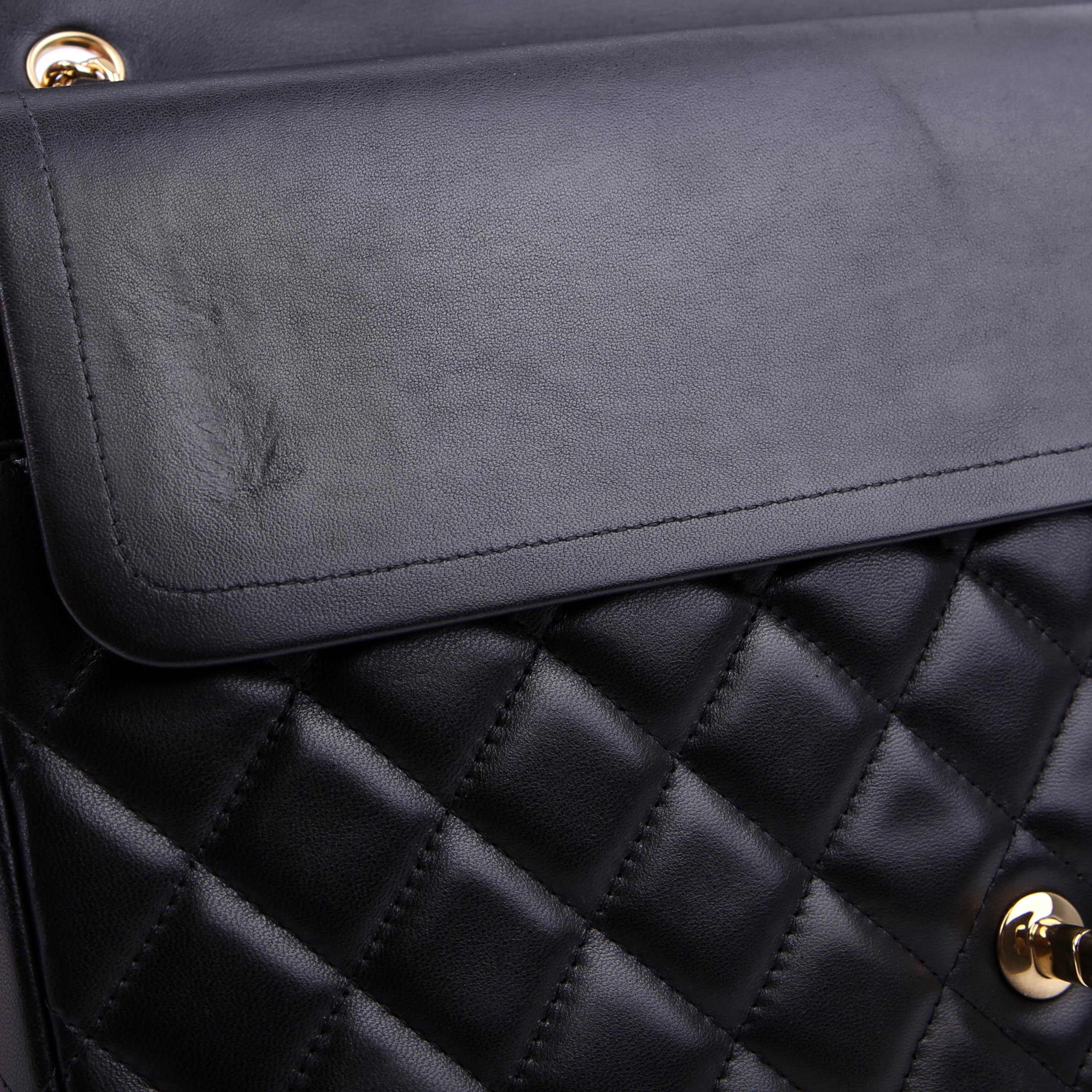 Chanel Classic Flap Maxi Lambskin 16M Black
