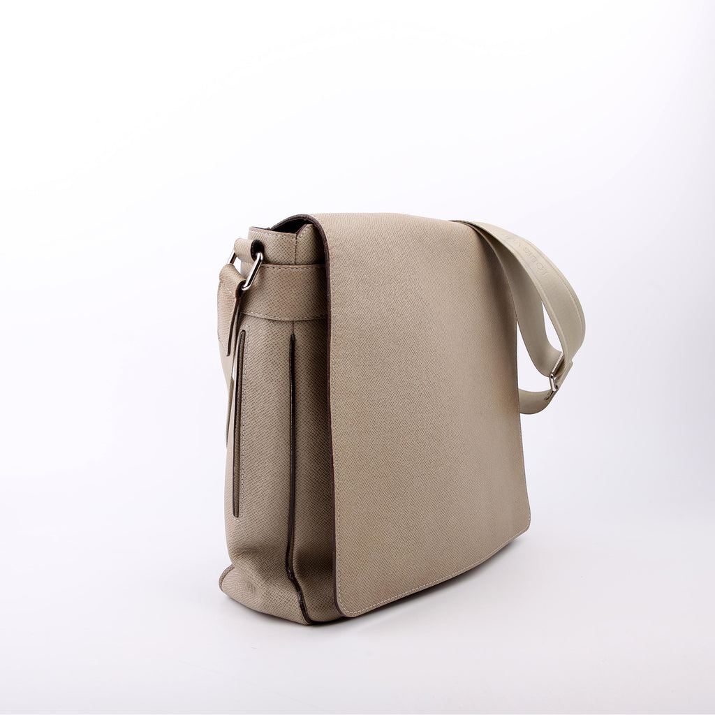 Louis Vuitton Milo Messenger Taiga Green