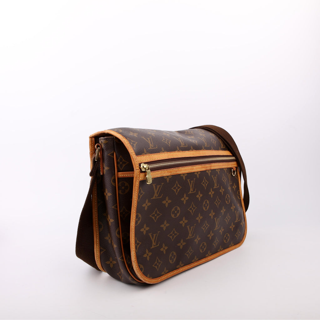 Louis Vuitton Bosphore Messenger GM
