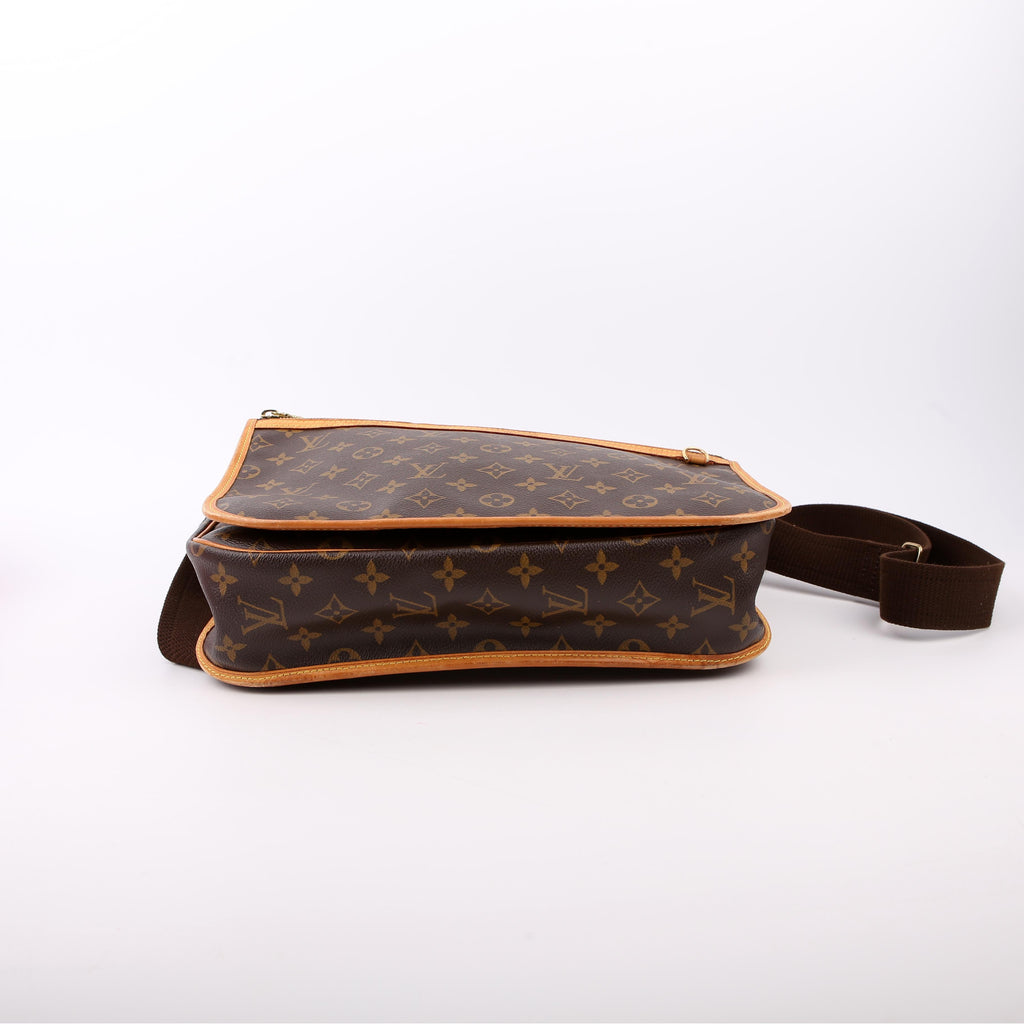Louis Vuitton Bosphore Messenger GM