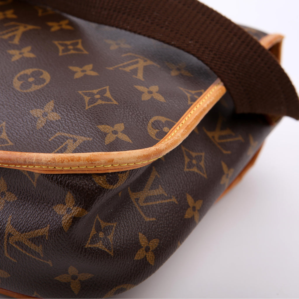 Louis Vuitton Bosphore Messenger GM
