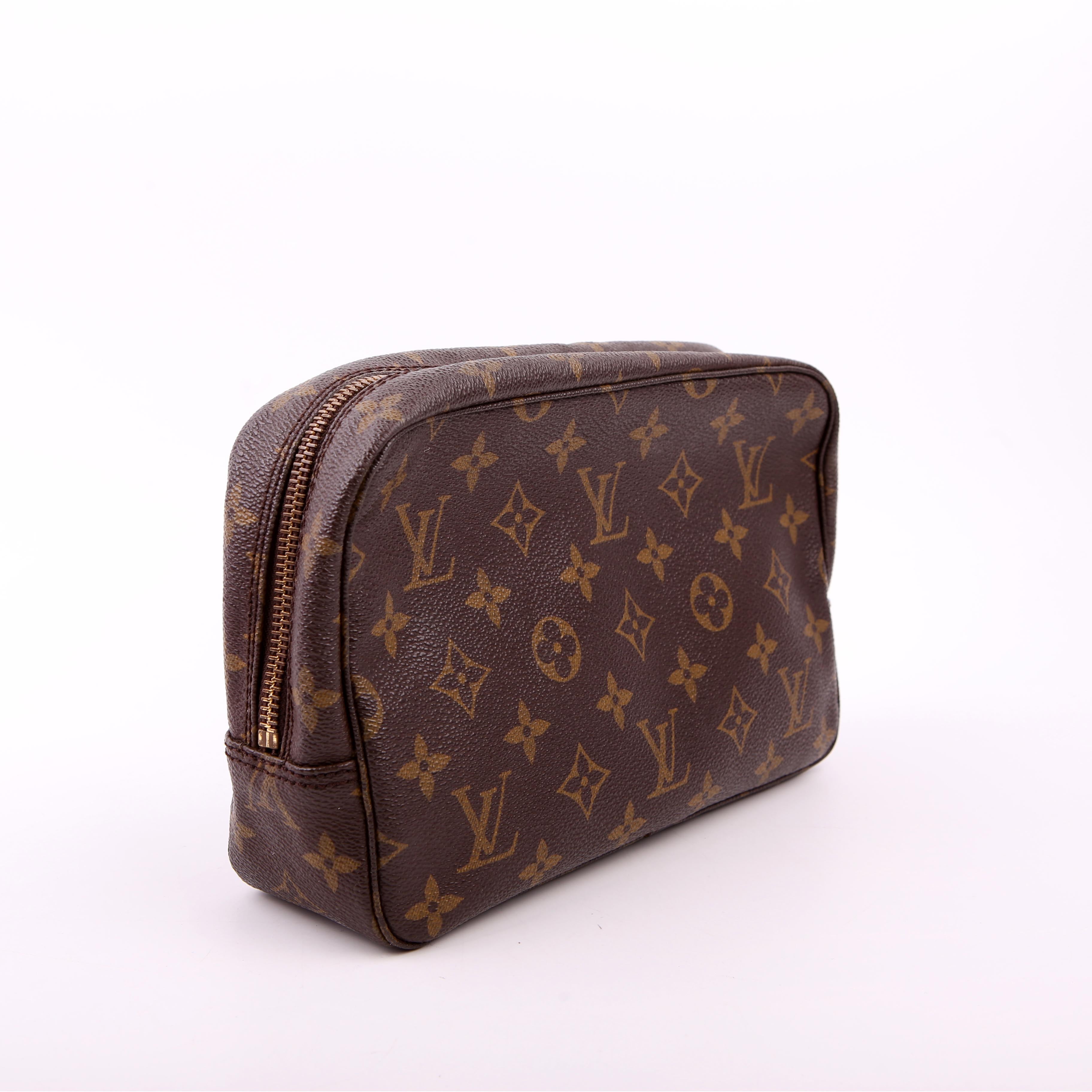 Louis Vuitton Trousse Toilette 23 Monogram
