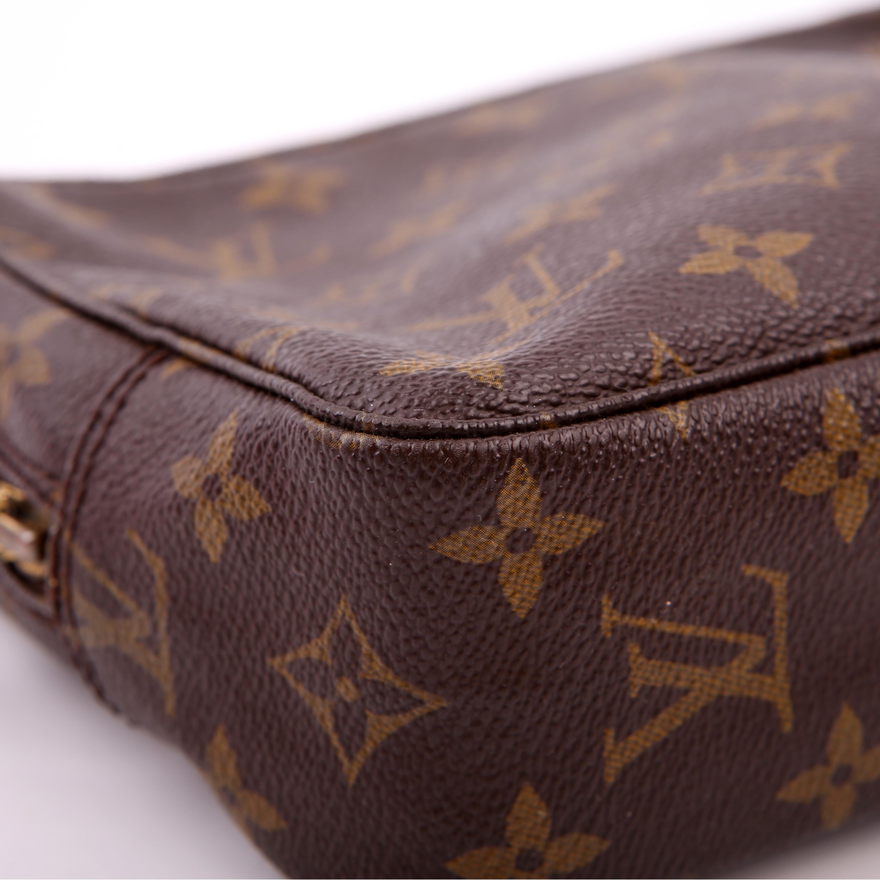 Louis Vuitton Trousse Toilette 23 Monogram