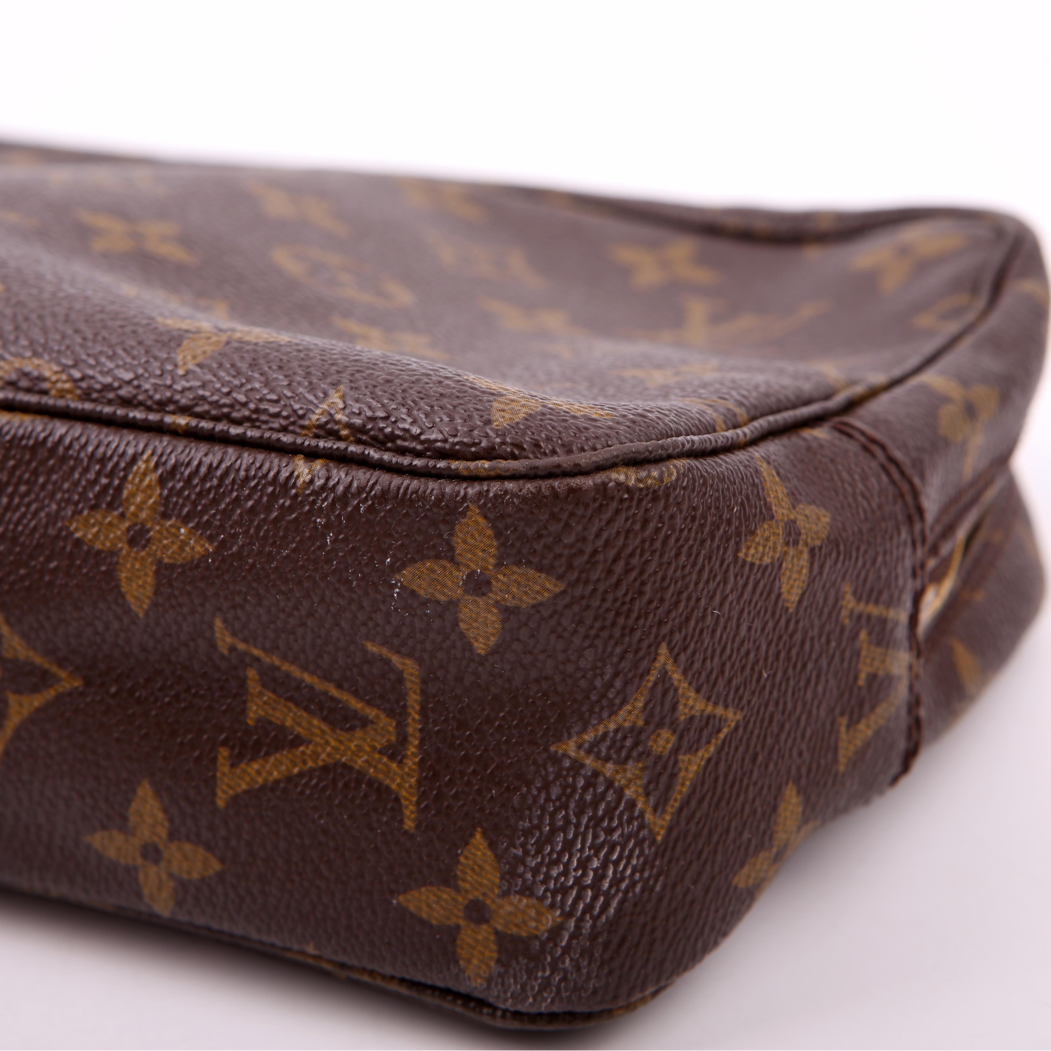 Louis Vuitton Trousse Toilette 23 Monogram