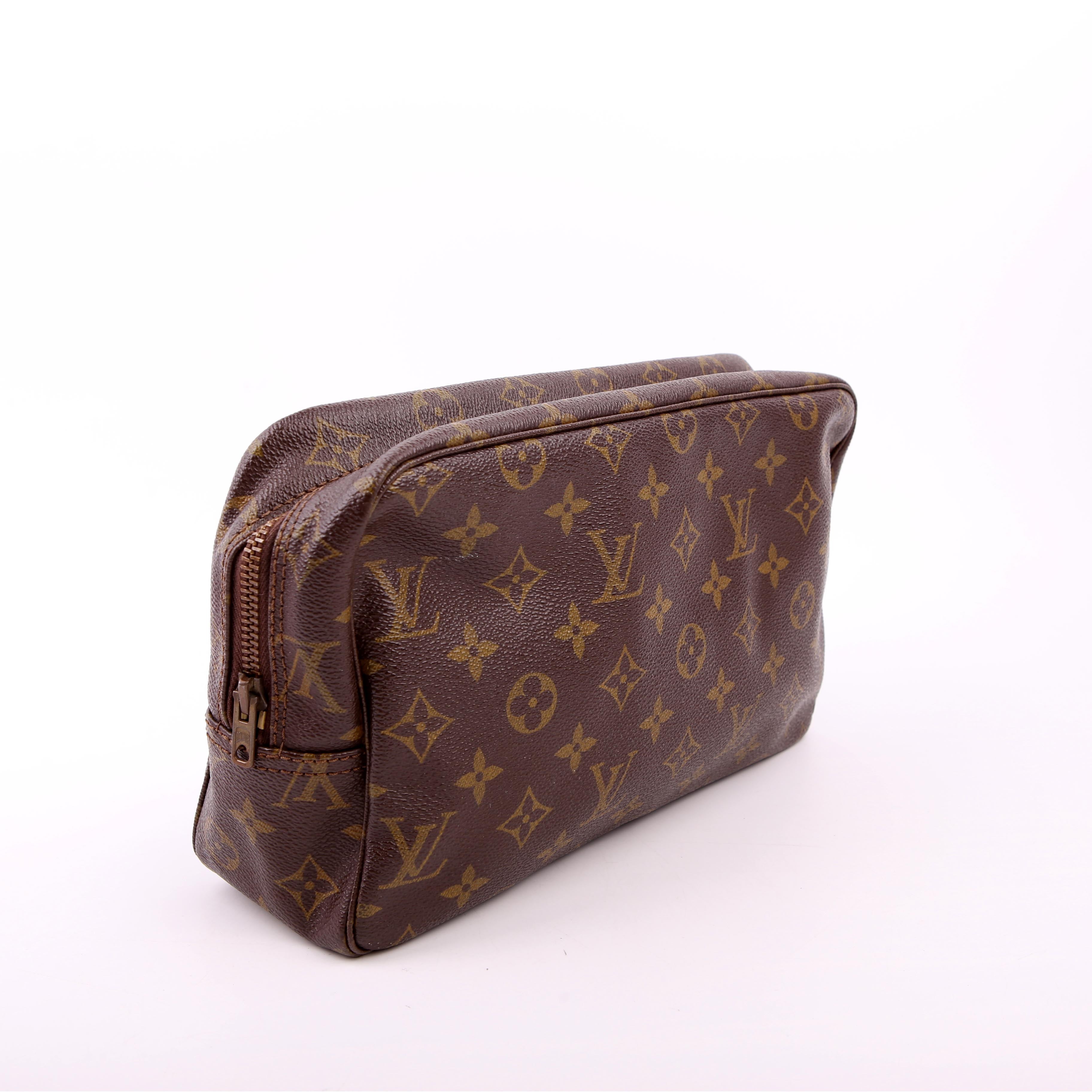 Louis Vuitton Trousse Toilette 28 Monogram
