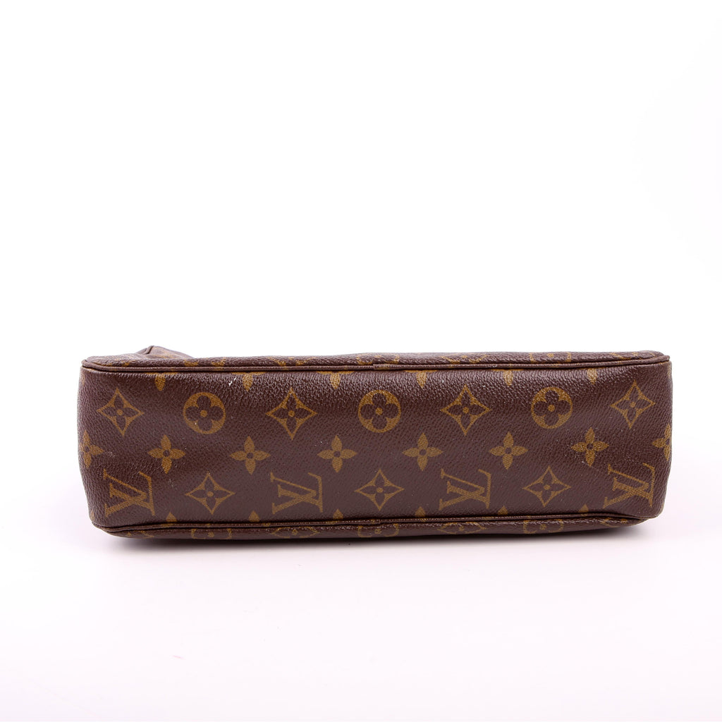 Louis Vuitton Trousse Toilette 28 Monogram