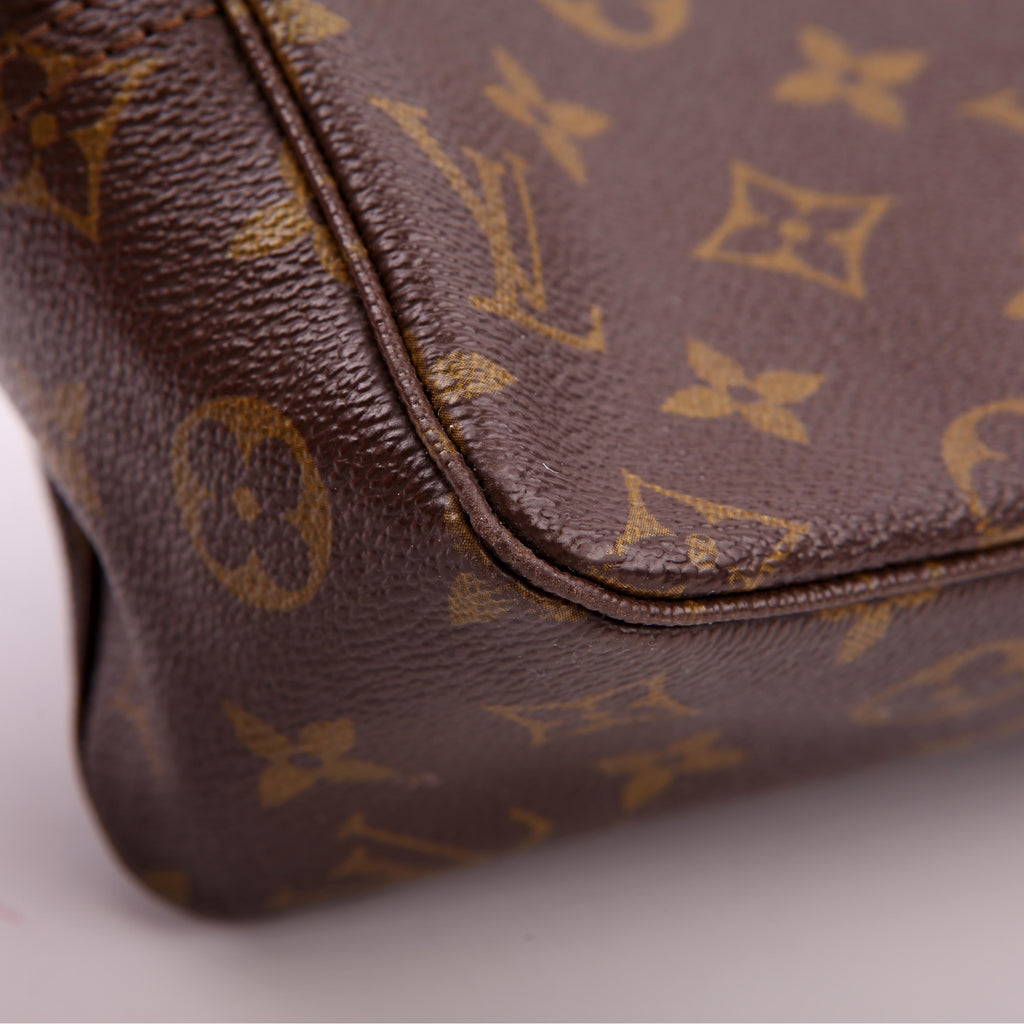 Louis Vuitton Trousse Toilette 28 Monogram