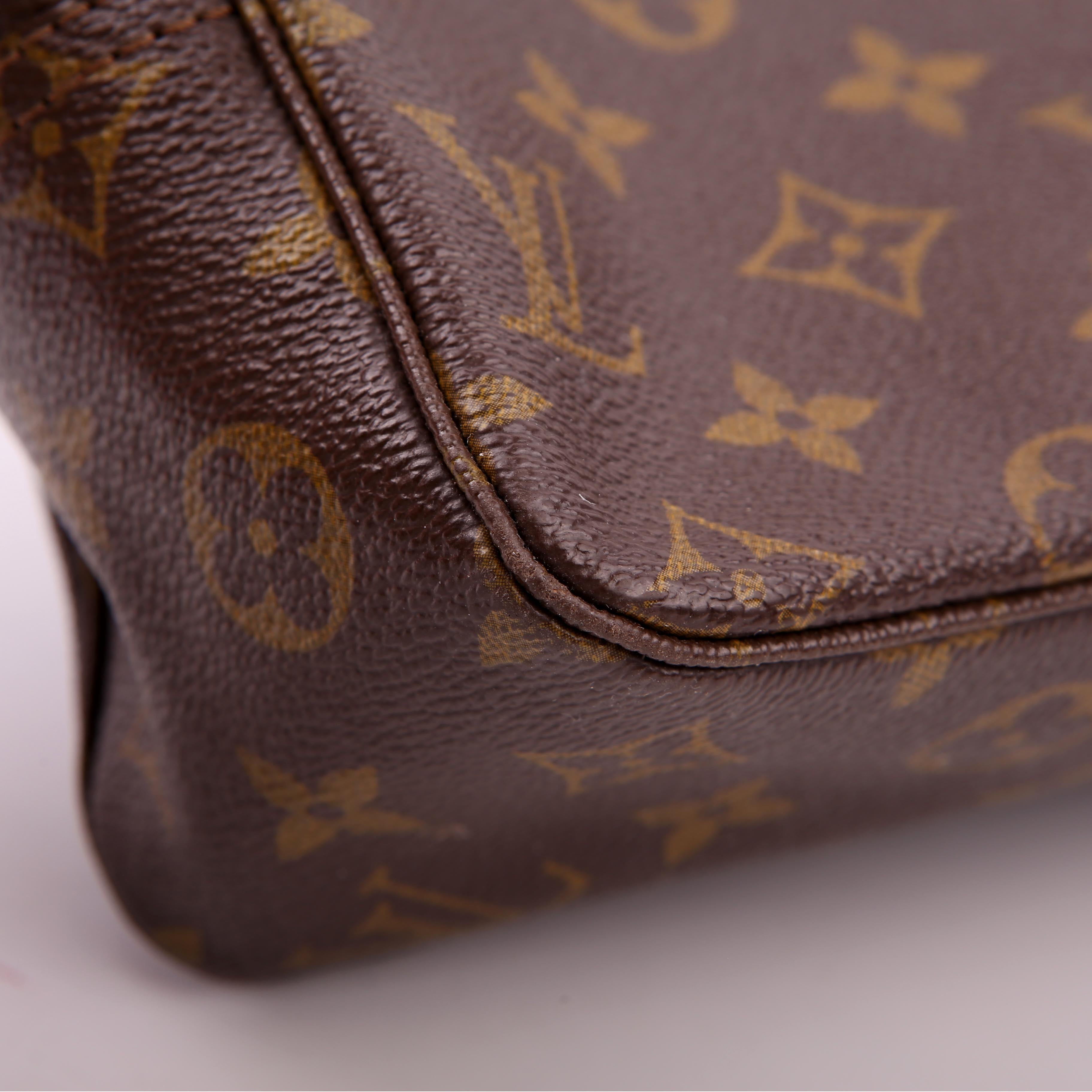 Louis Vuitton Trousse Toilette 28 Monogram