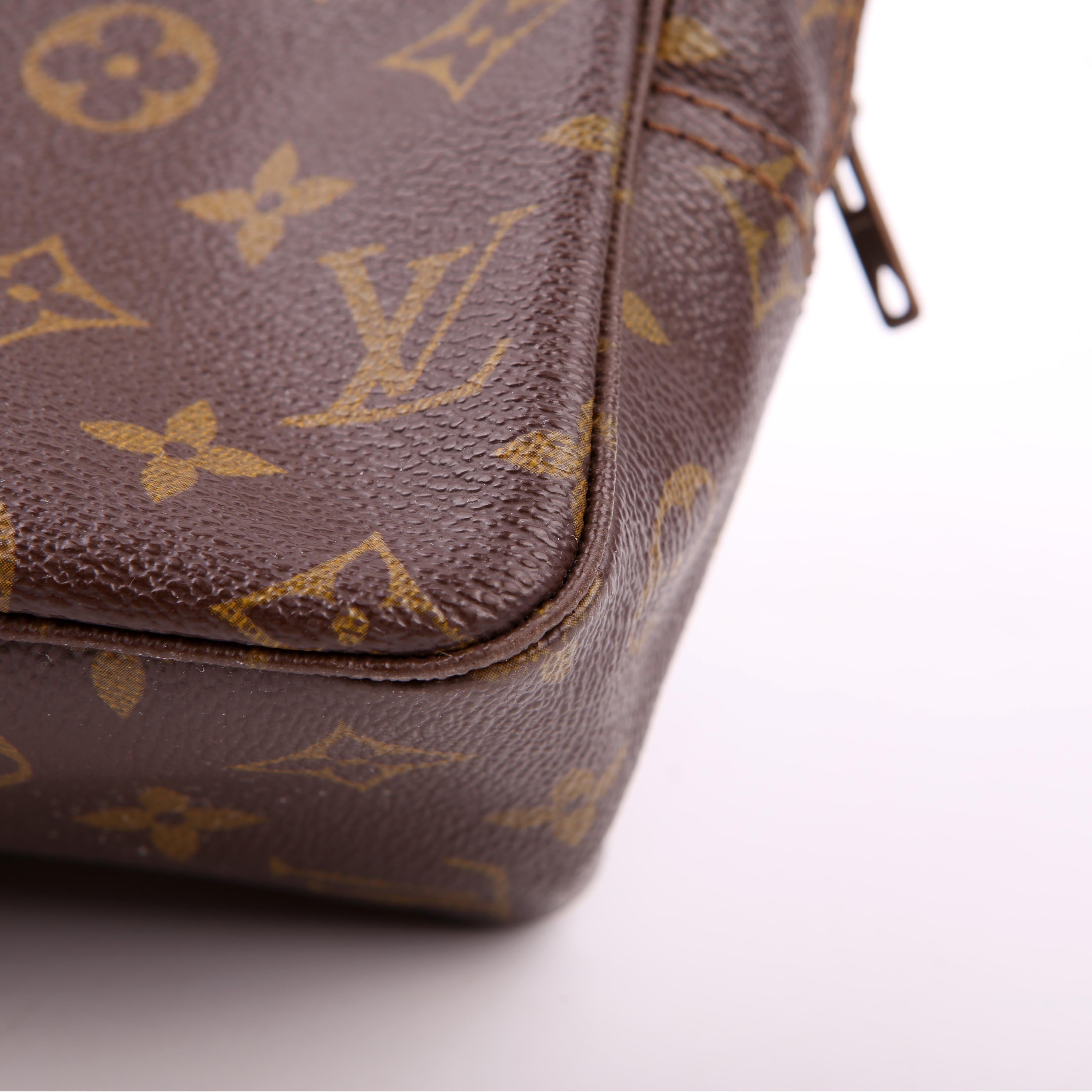 Louis Vuitton Trousse Toilette 28 Monogram
