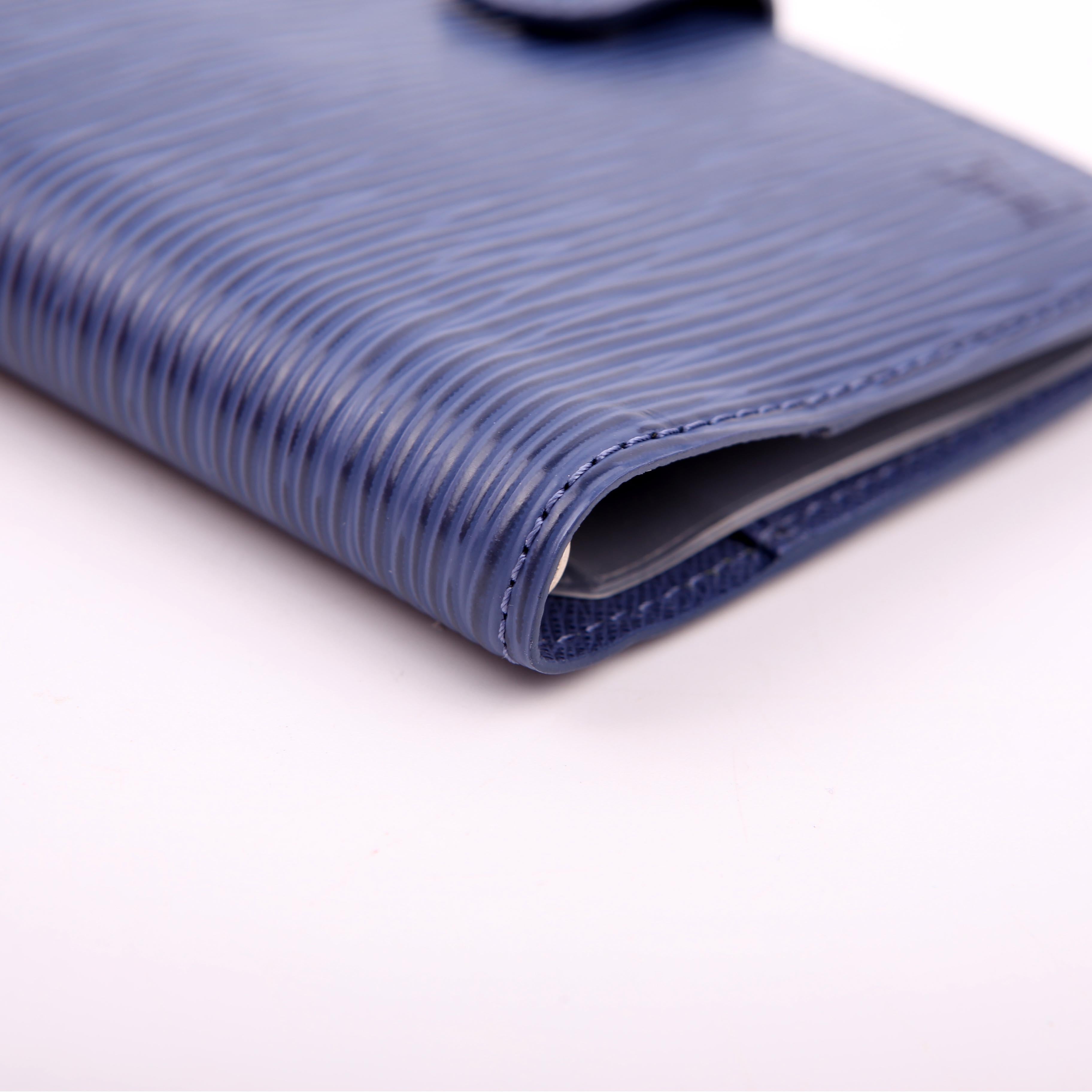 Louis Vuitton Agenda Medium Ring Epi Blue